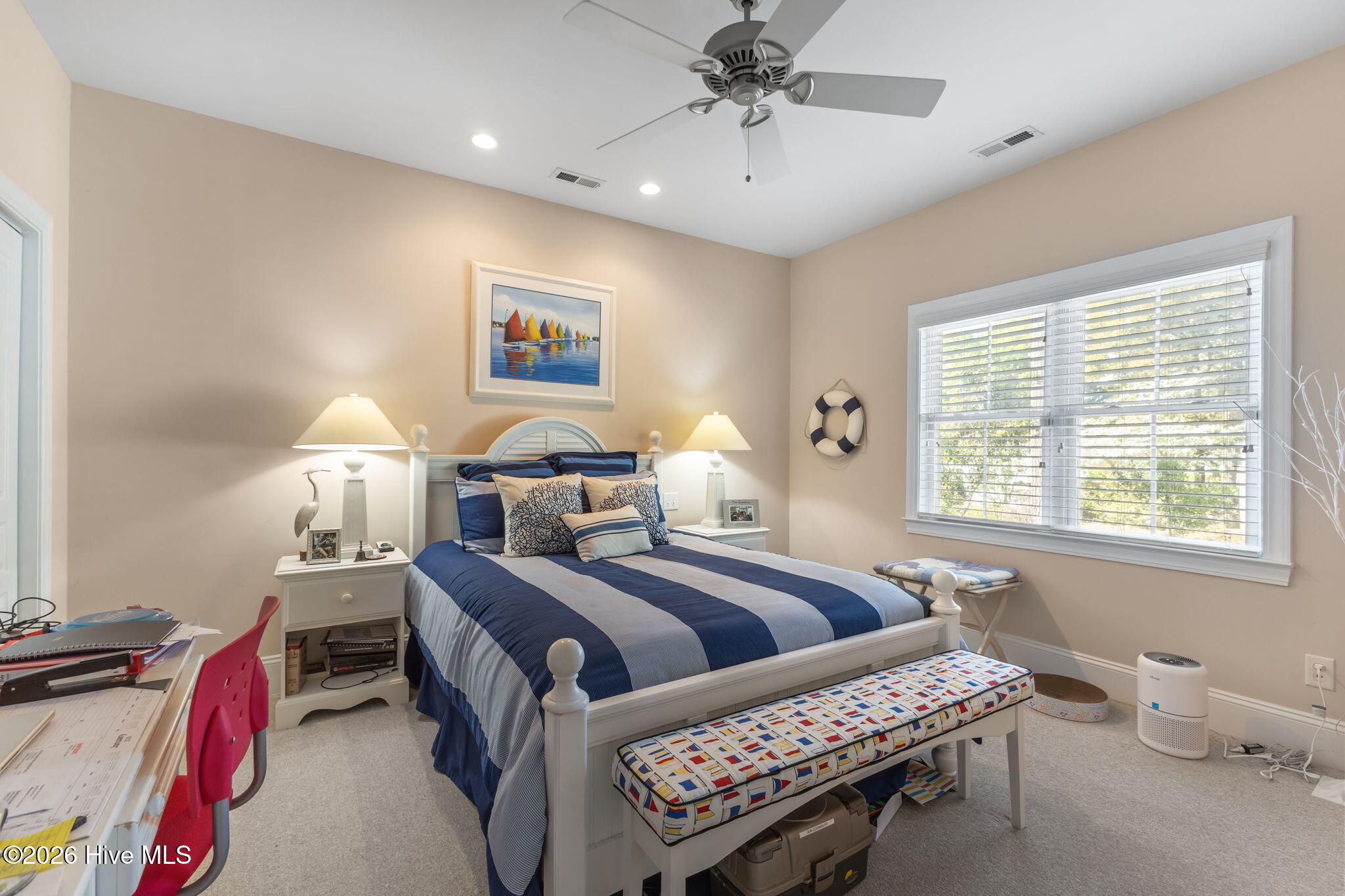 100562020 | Photo 29