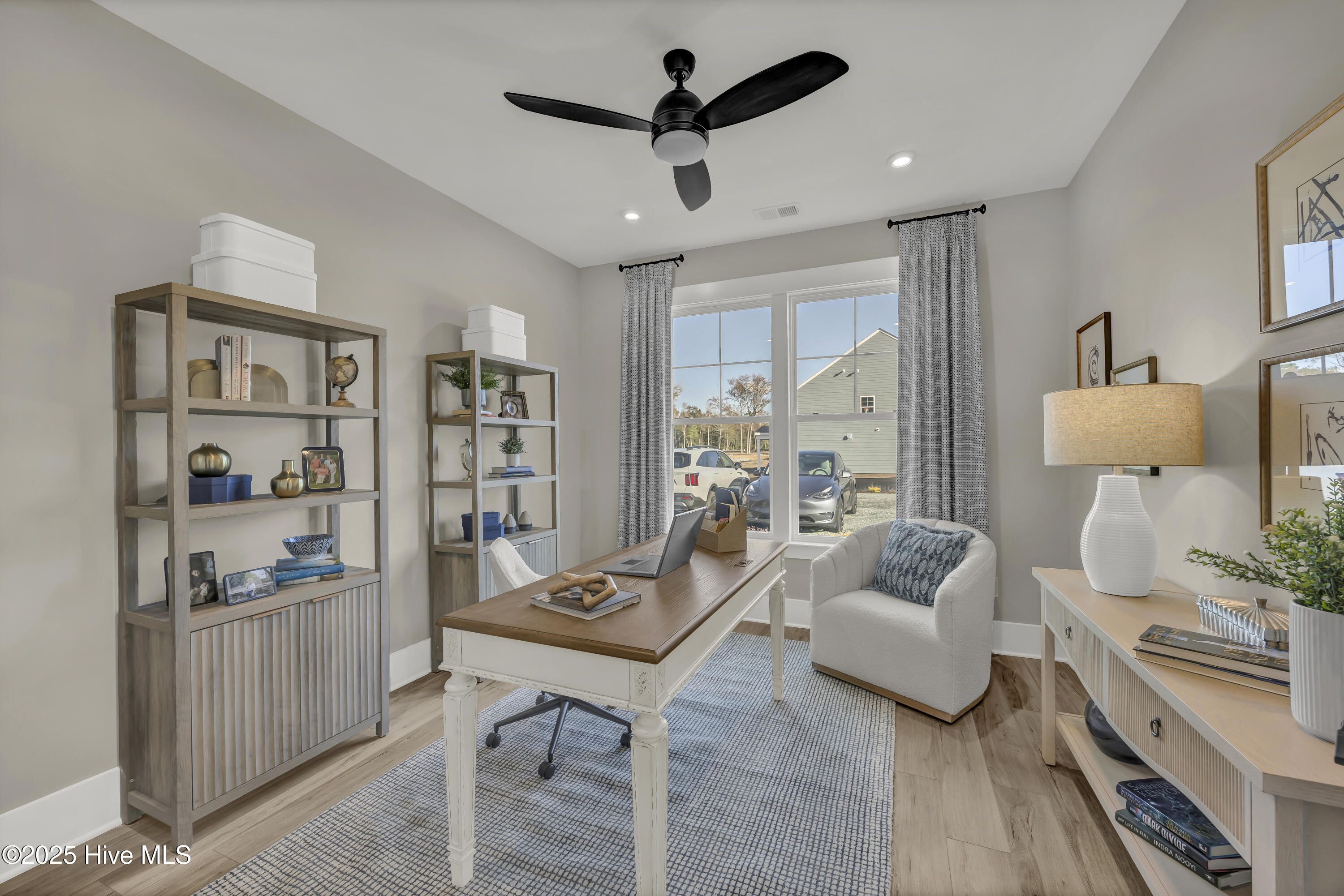 100553120 | Photo 12