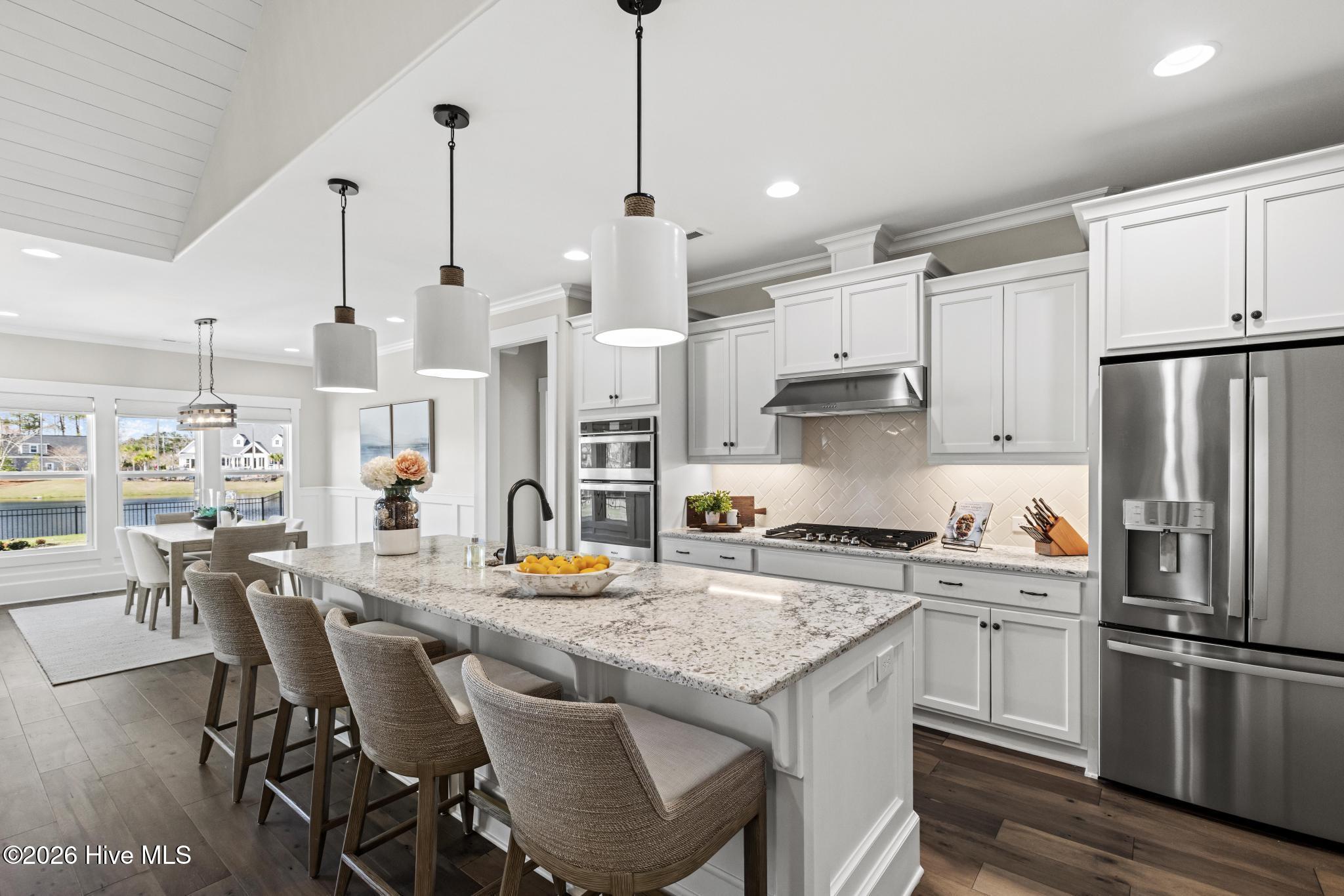 100561204 | Photo 23