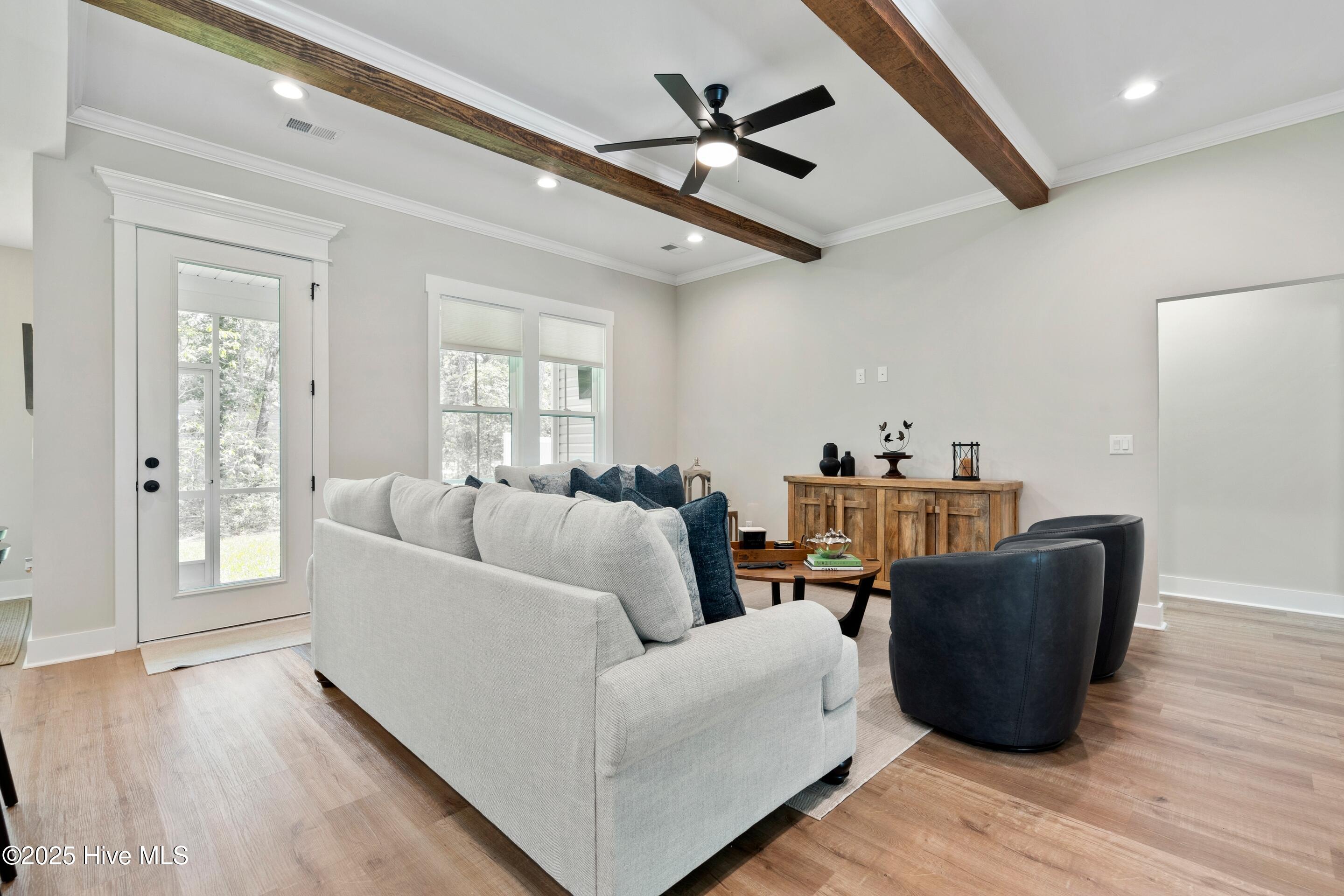 100516160 | Photo 14