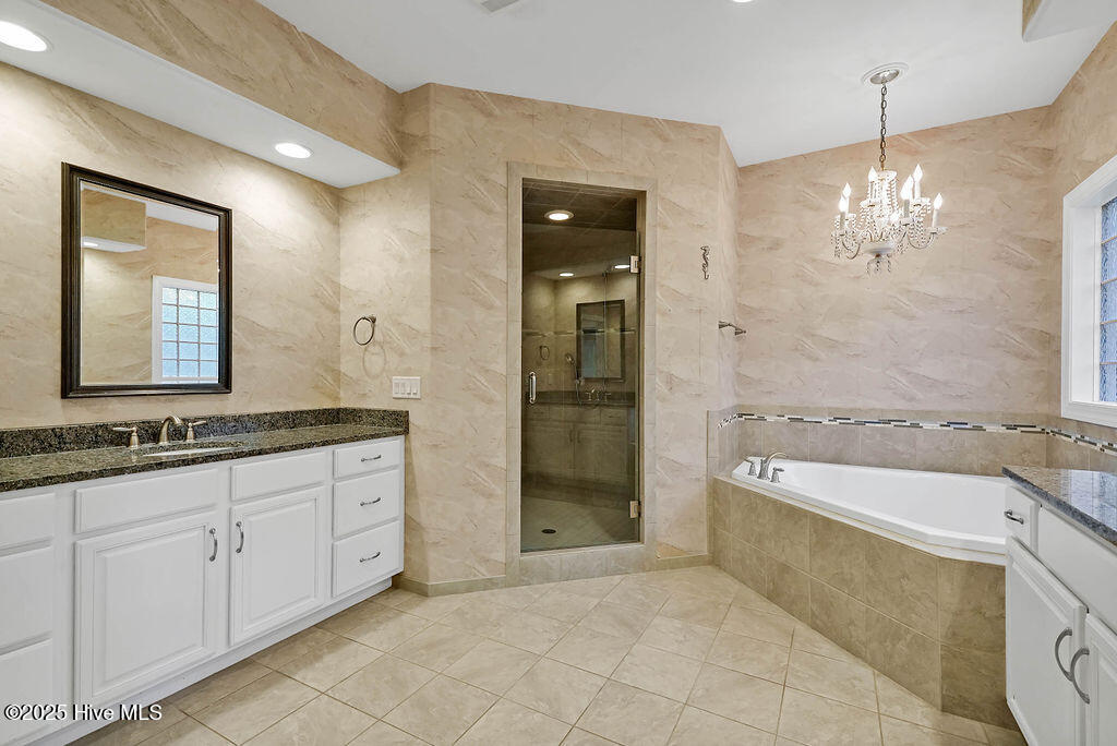 100550023 | Photo 35