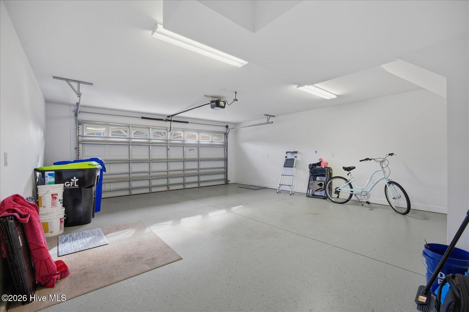 100551356 | Photo 23