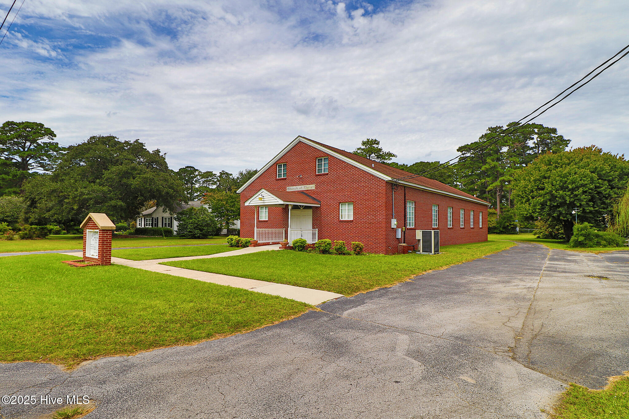 2101 S Lakeview Drive,Newport