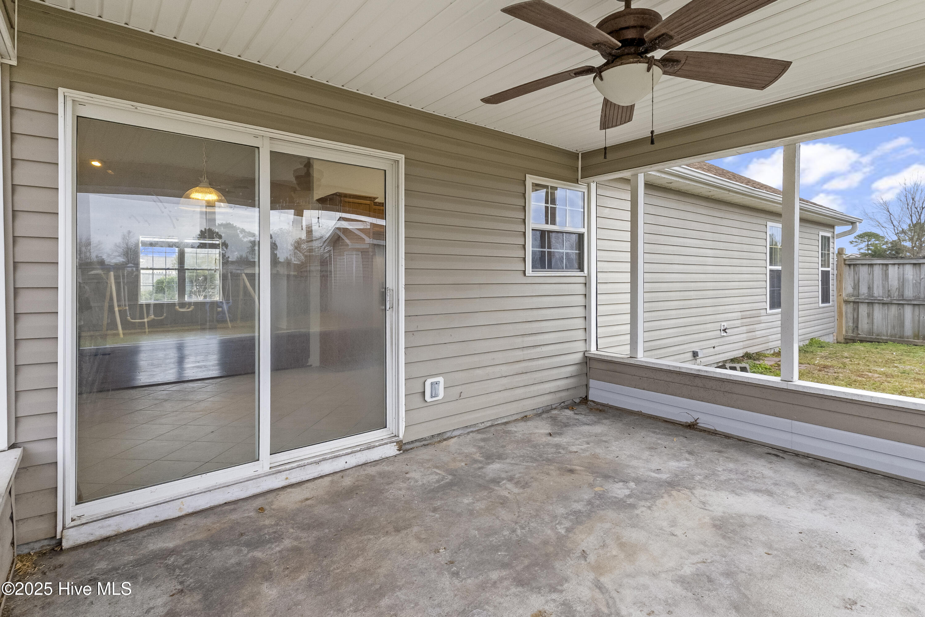 100546767 | Photo 29