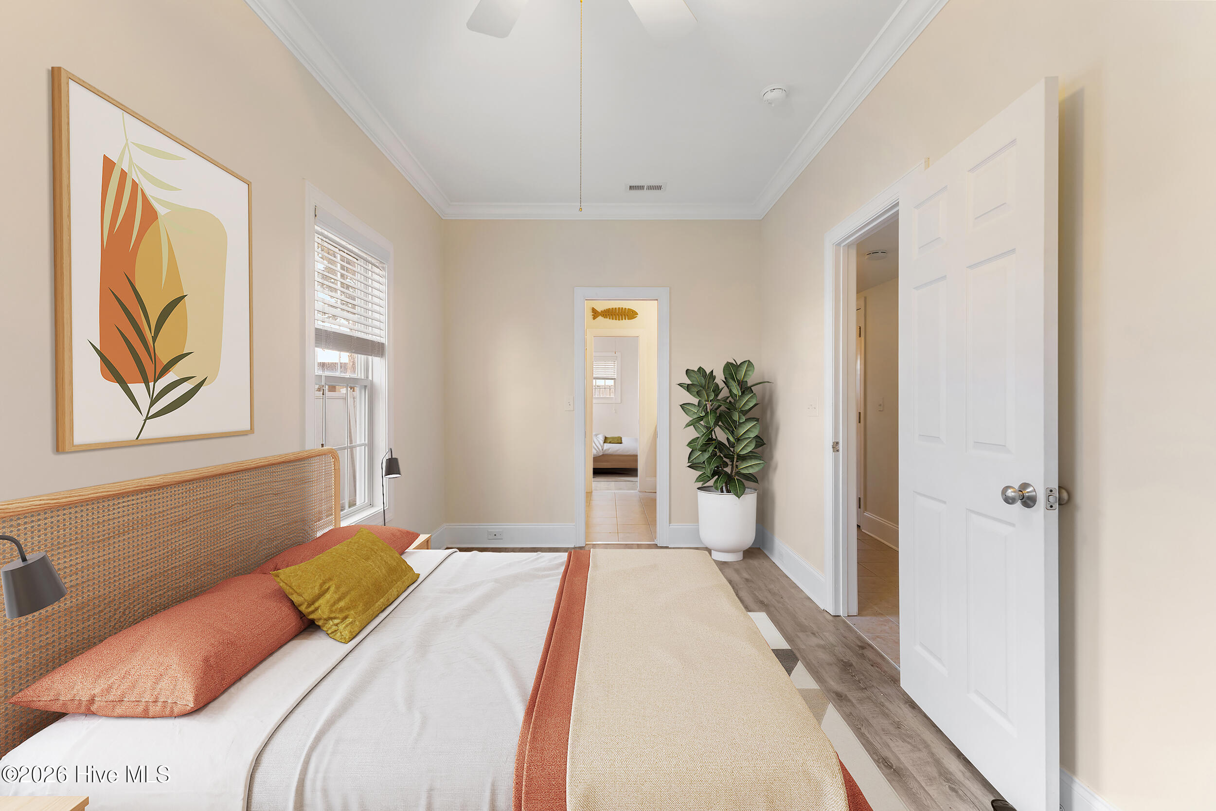 100559855 | Photo 16