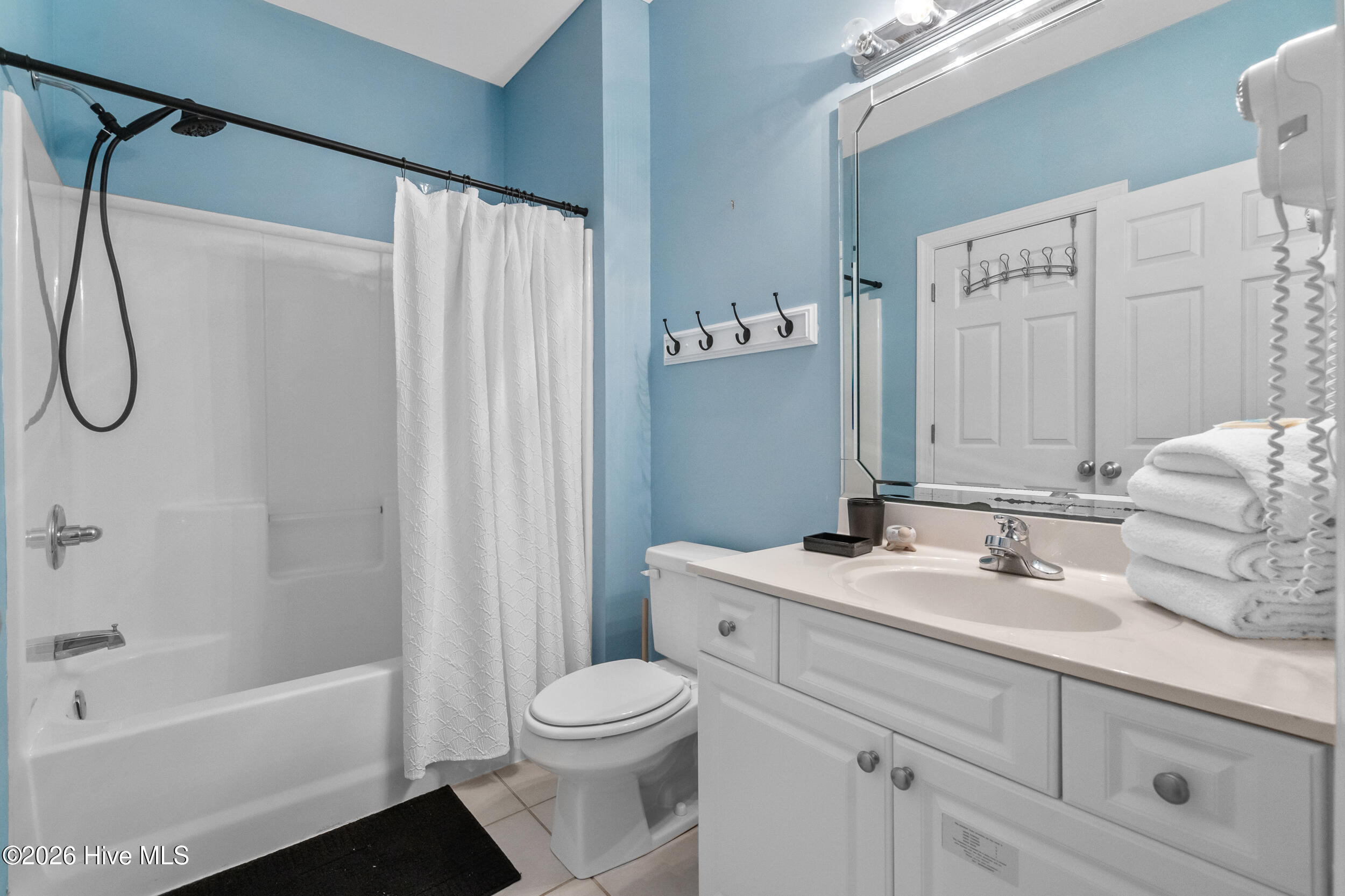 100563940 | Photo 39