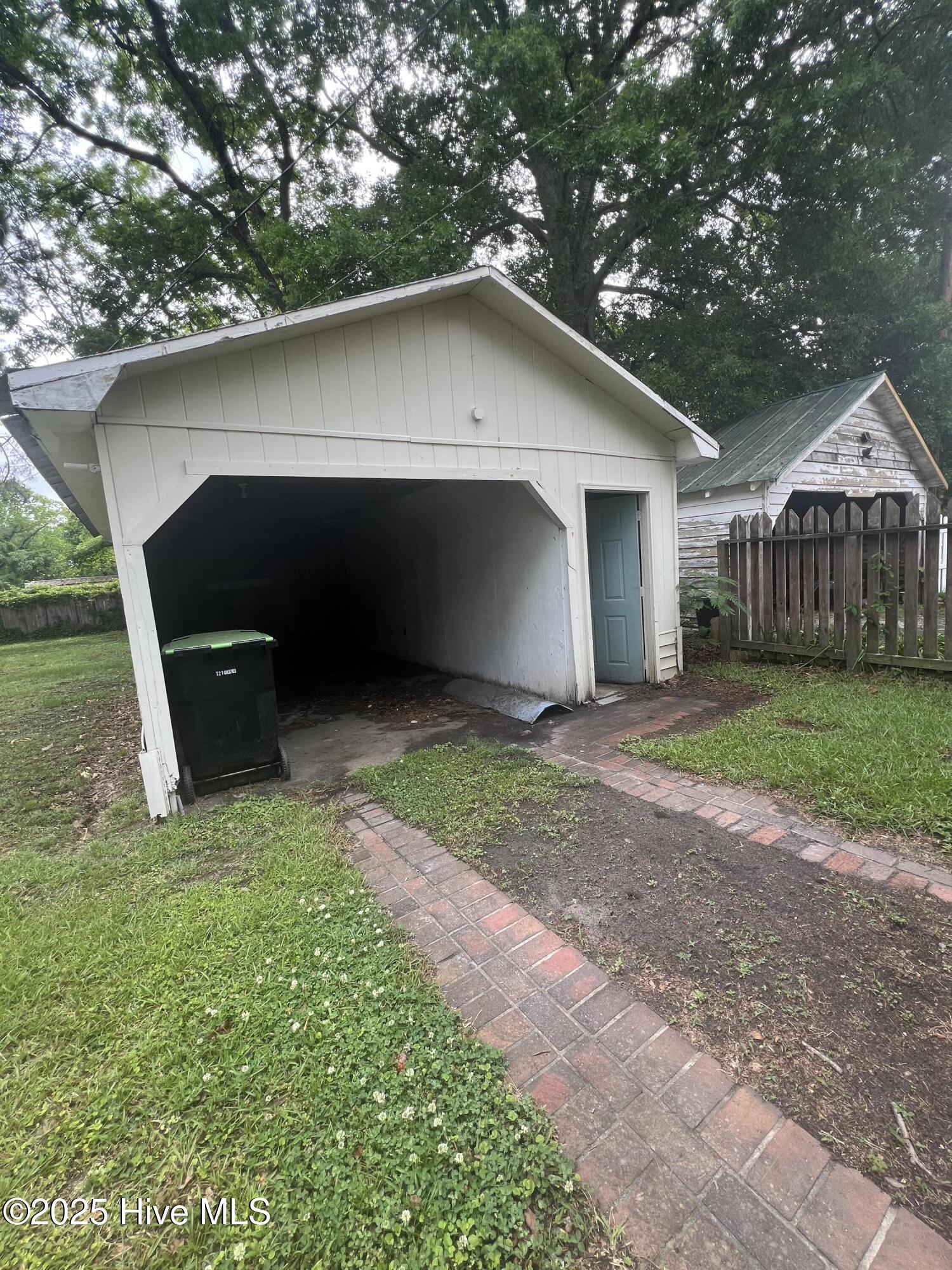 105 S Front Street