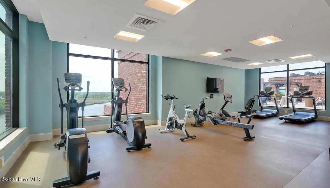 100556750 | Photo 32