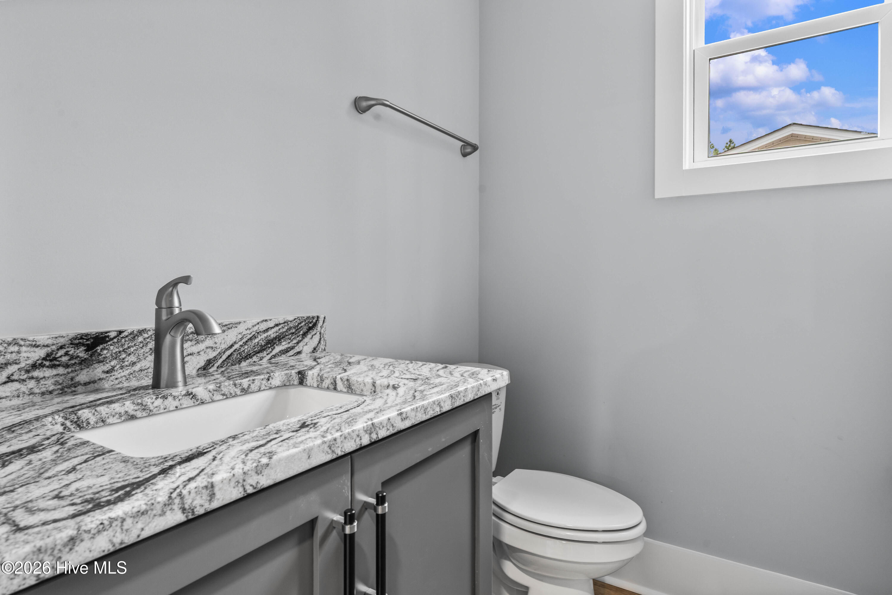 100523589 | Photo 20