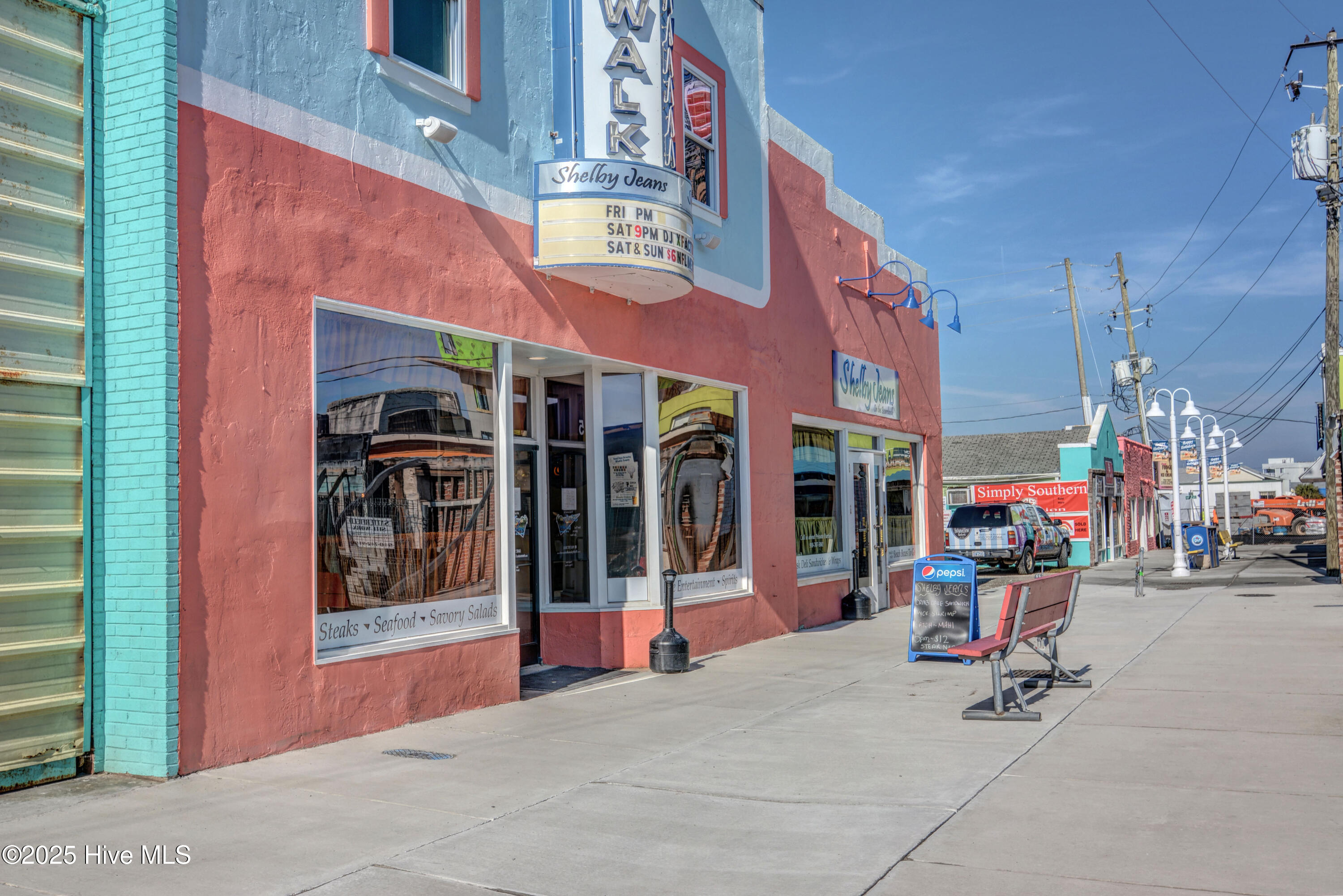 100545866 | Photo 53