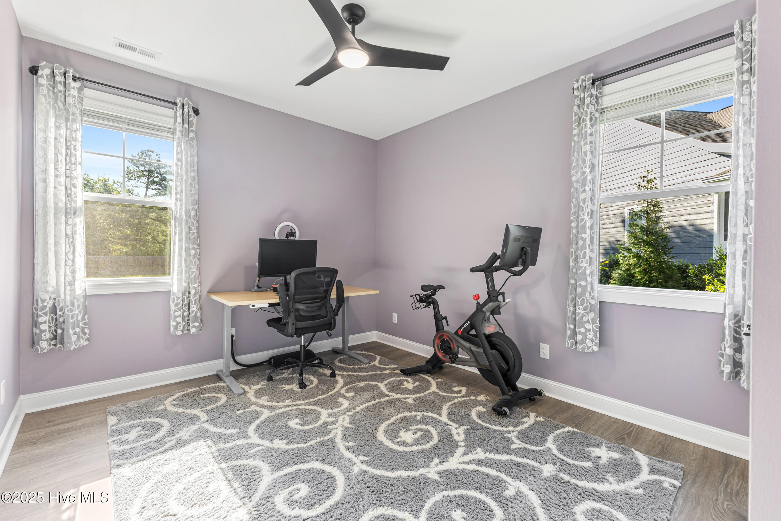 100520337 | Photo 35