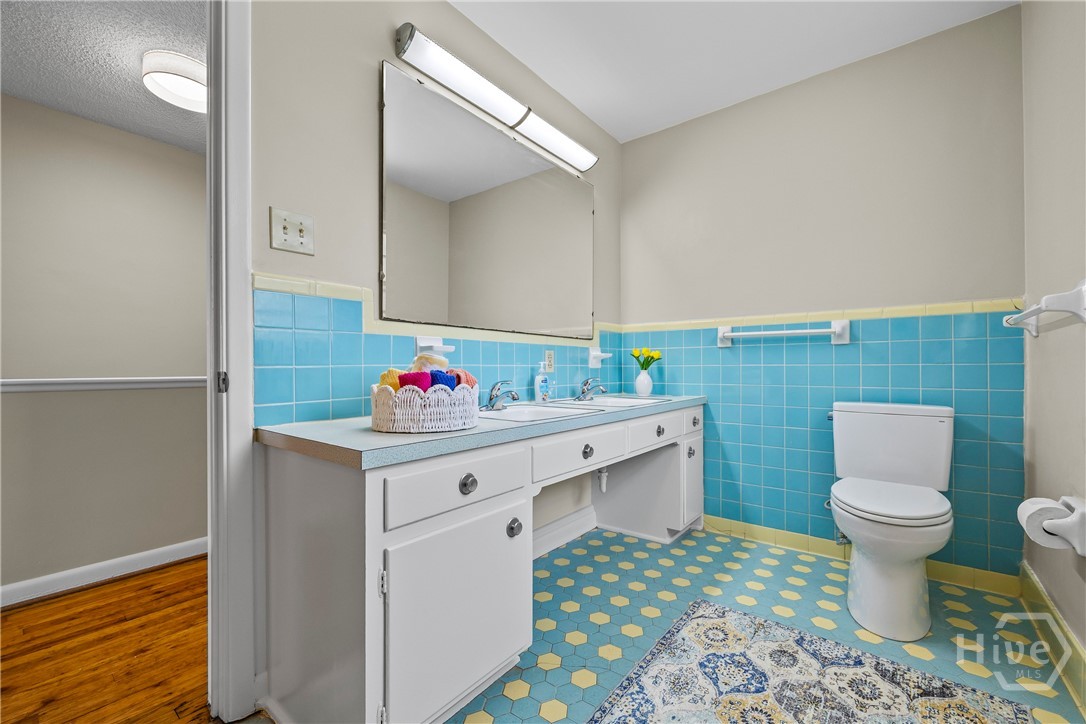 Bathroom #4