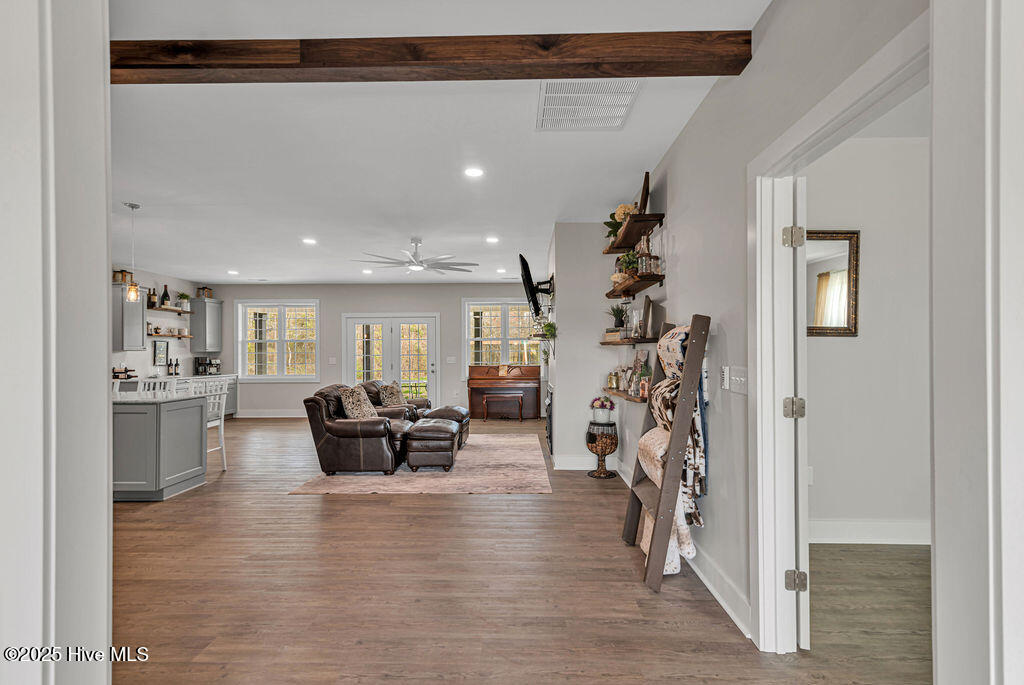 1560 White Oak River Road,Maysville