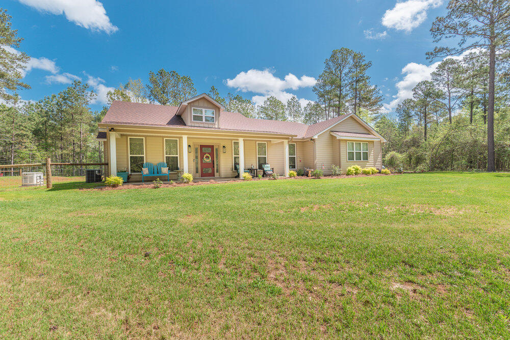 Property at 2090 Elberton Highway