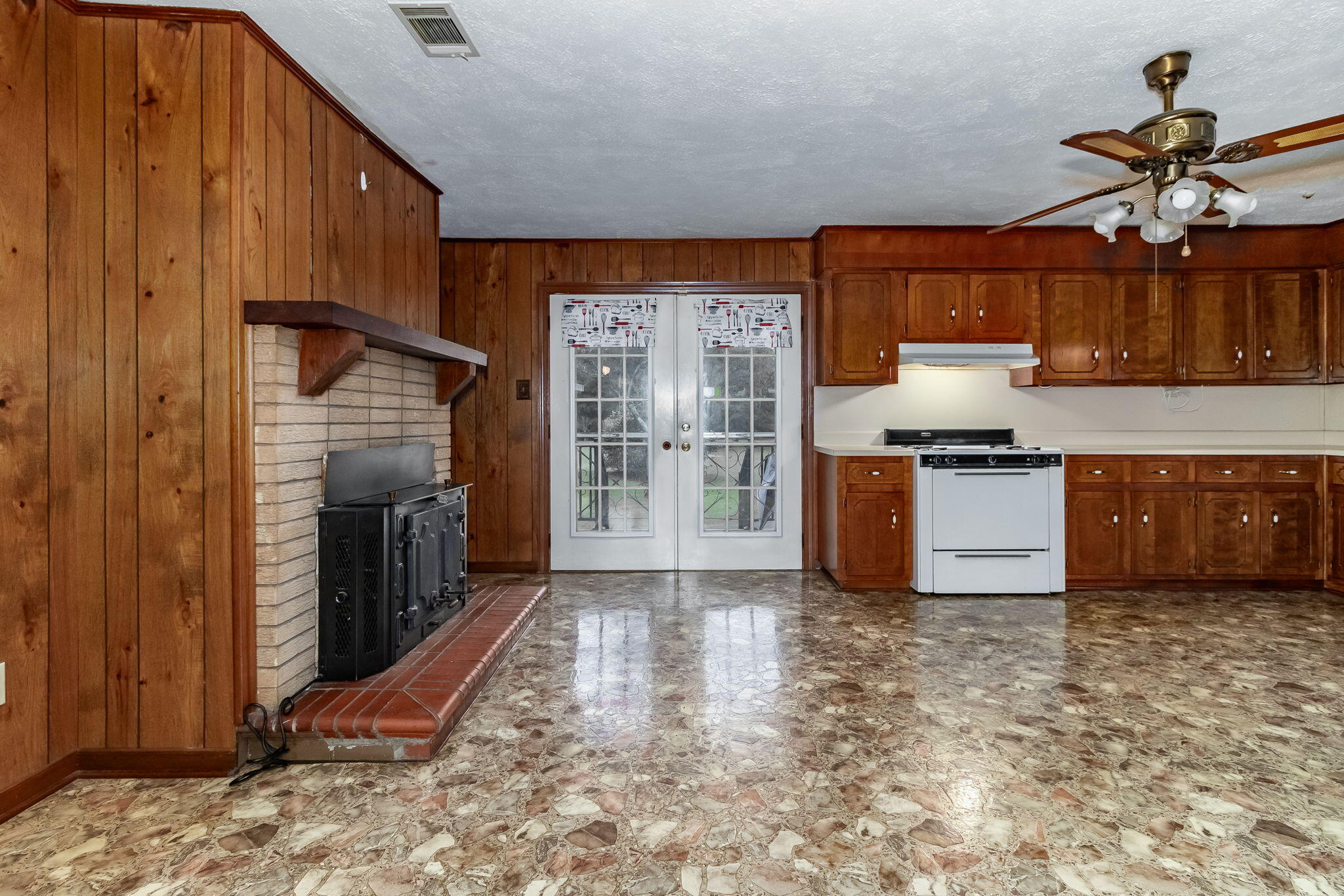 22-web-or-mls-915 BENNOCK MILL RD ©--2