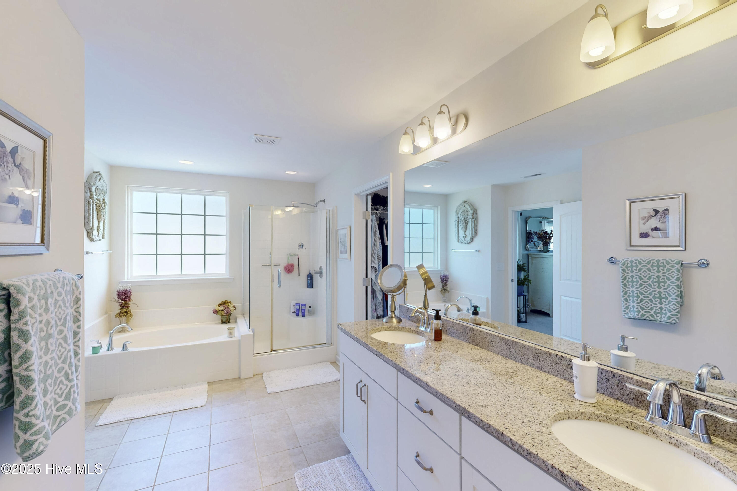 100509634 | Photo 28