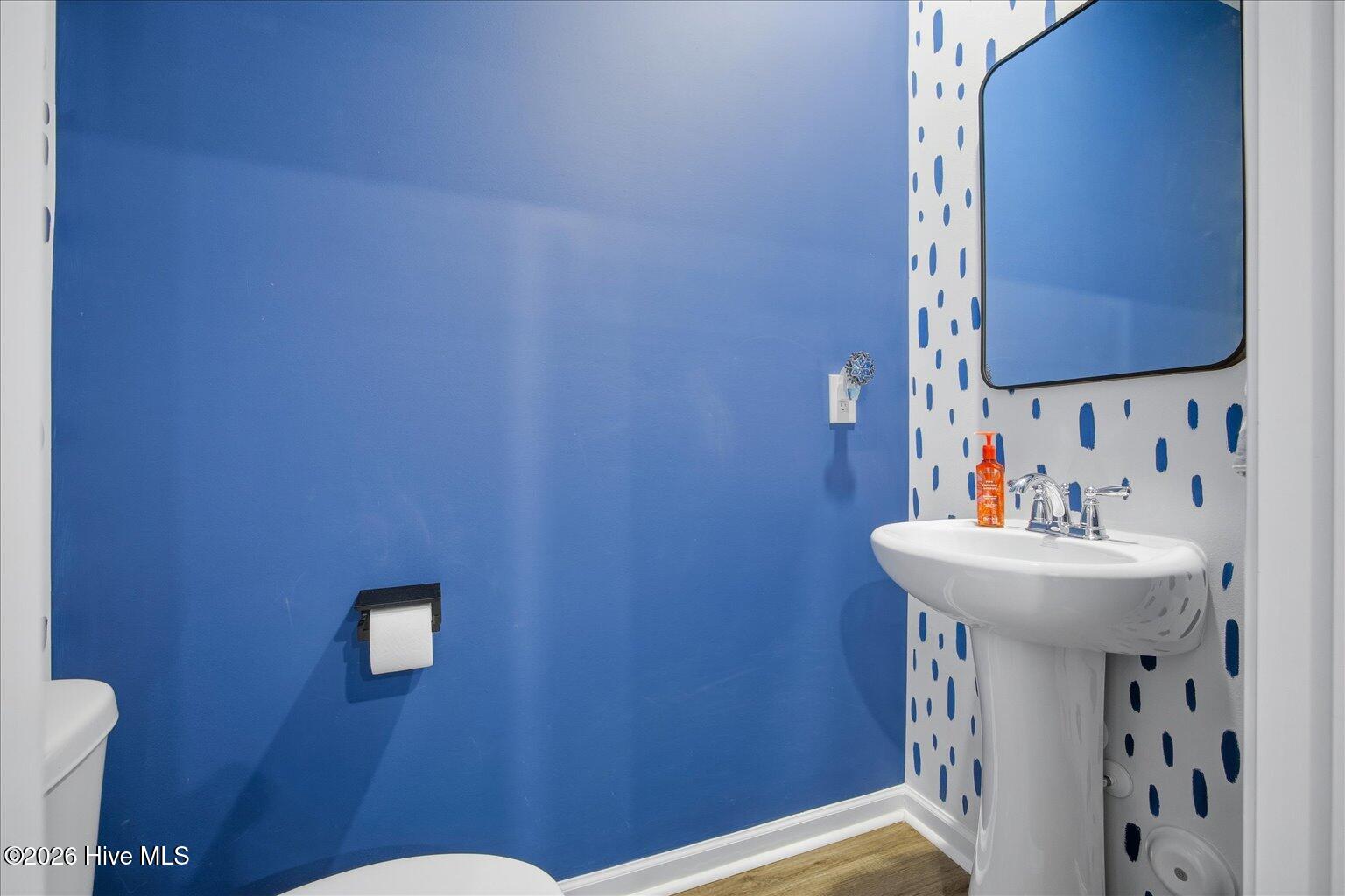 100548049 | Photo 16