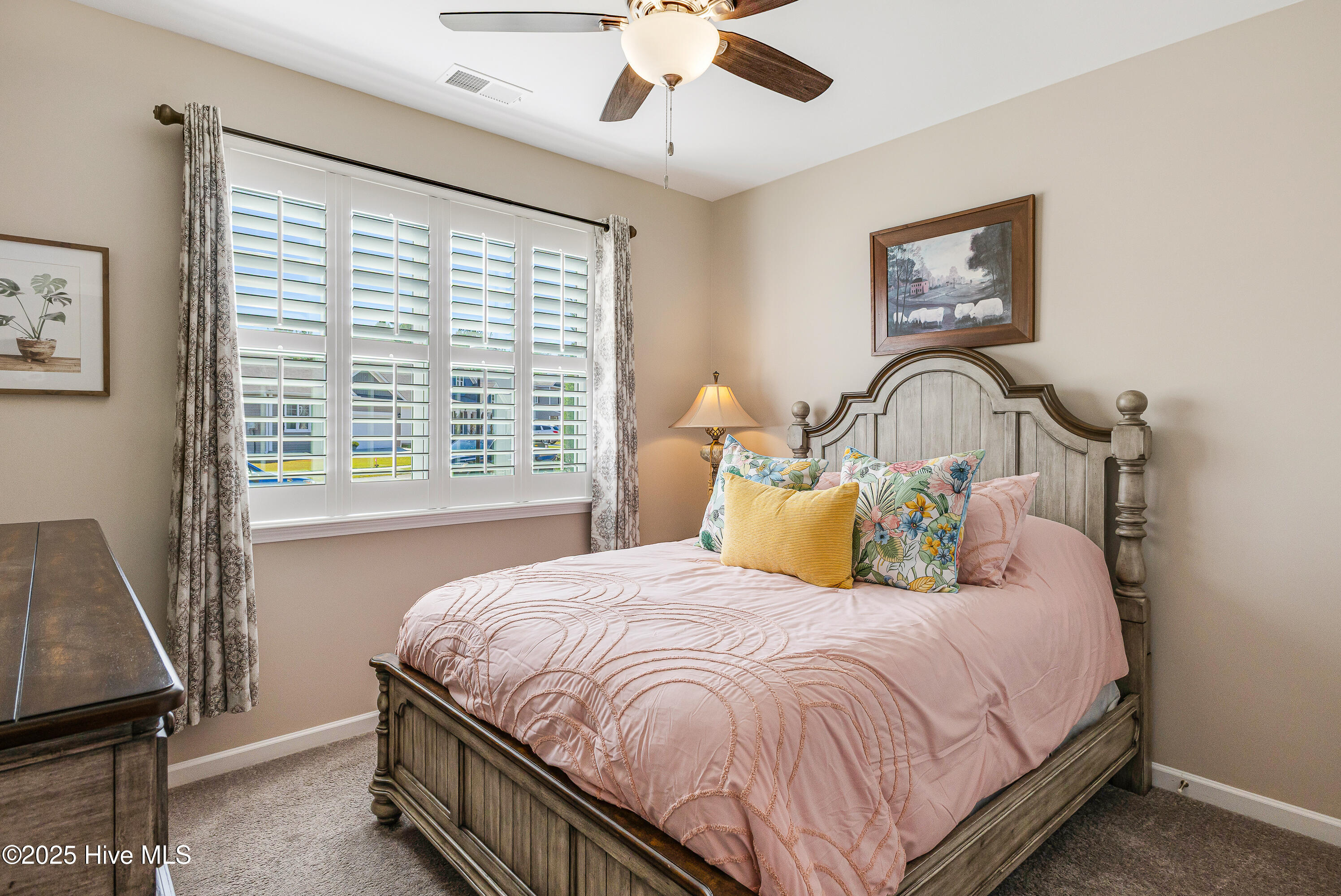 100537836 | Photo 31