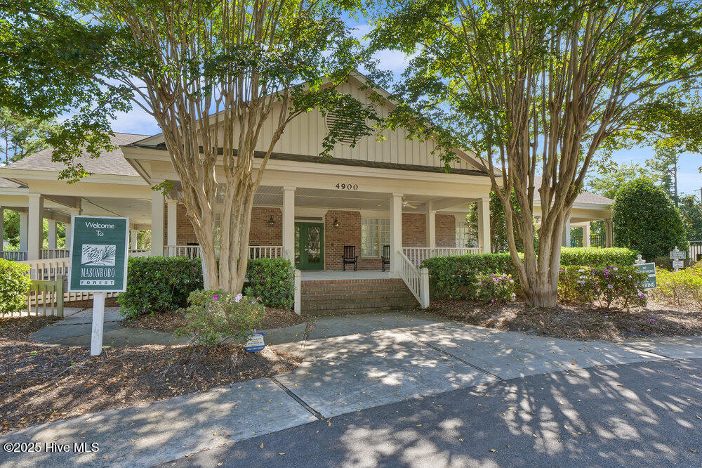 100531667 | Photo 70