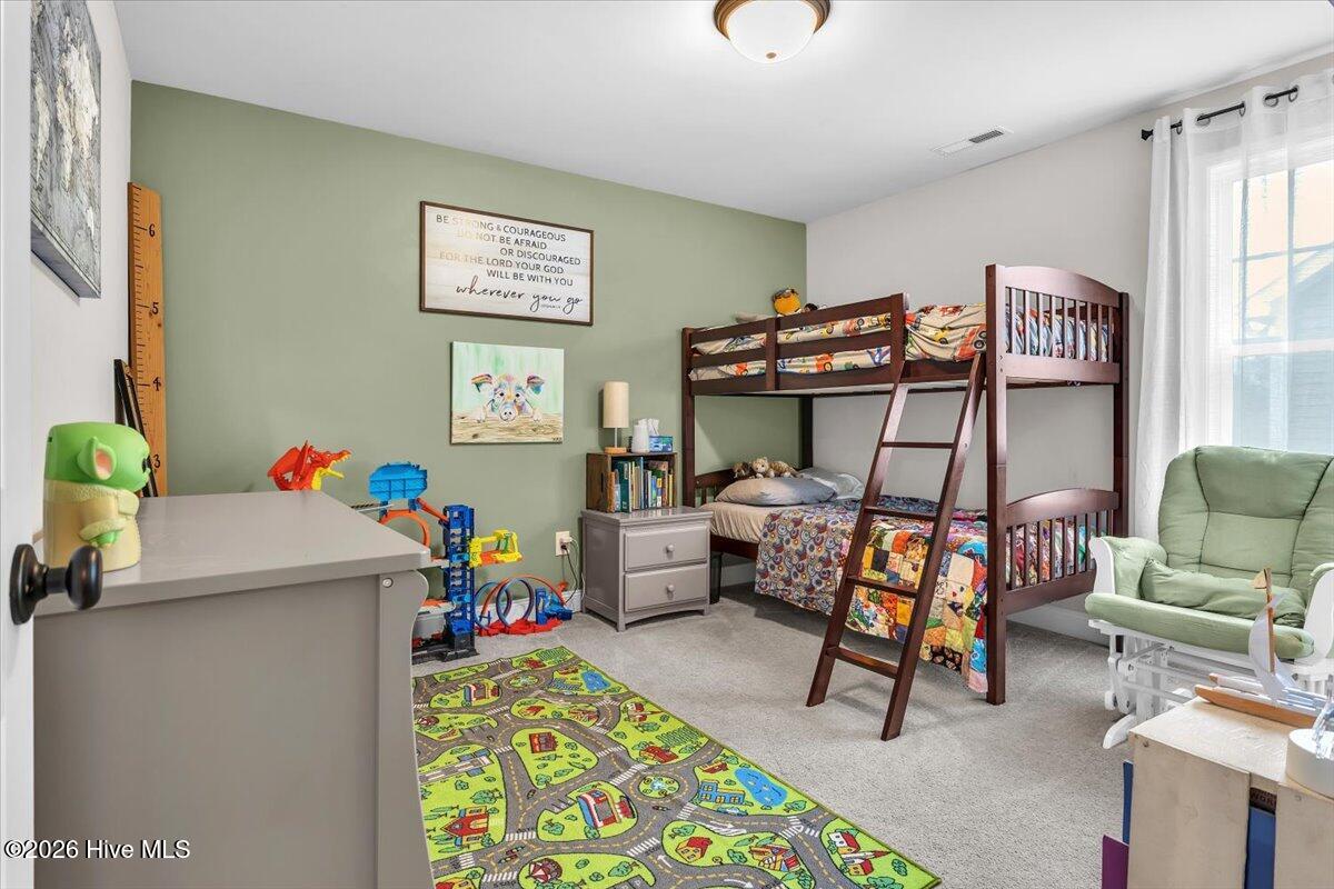 100558740 | Photo 43