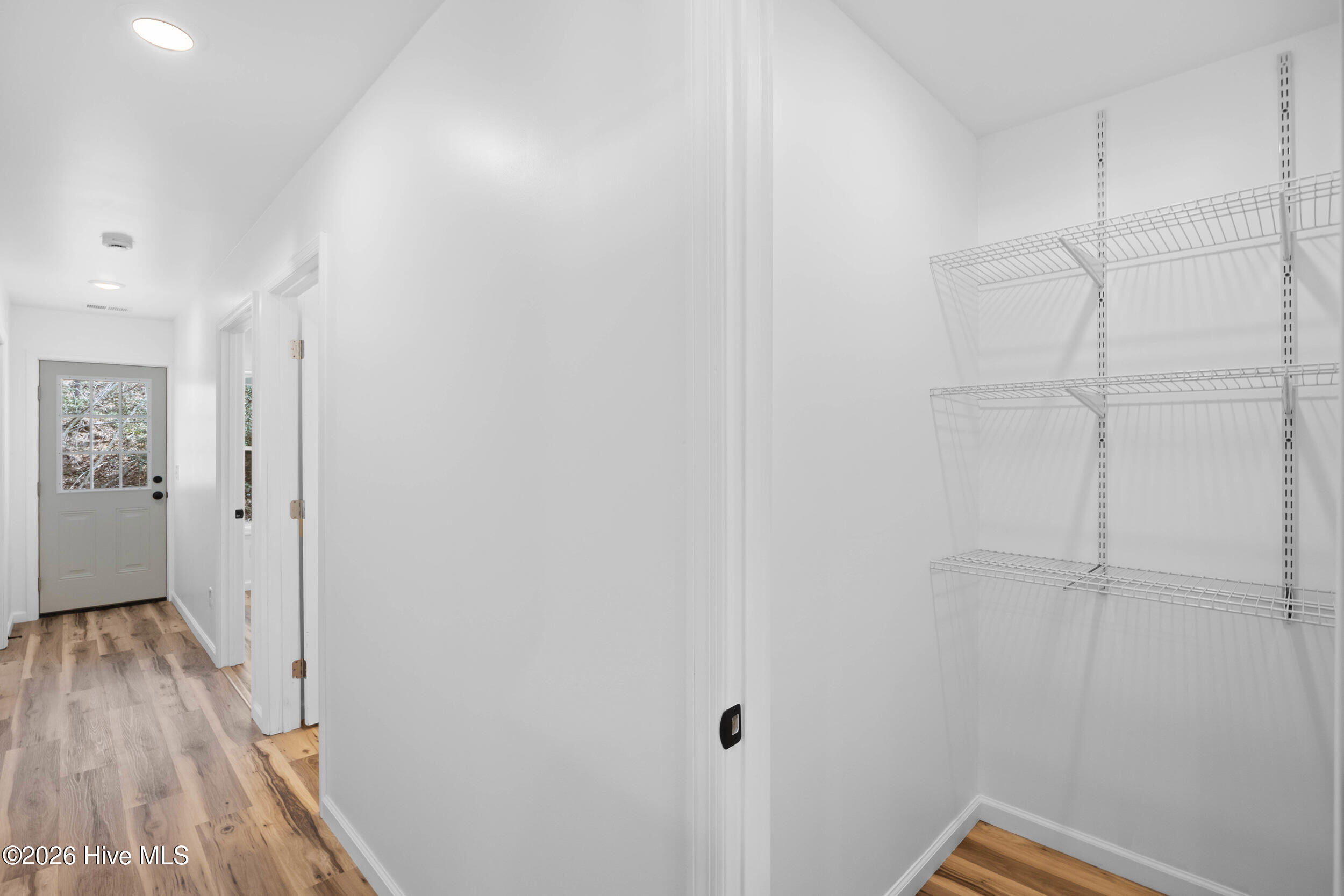 100561375 | Photo 27