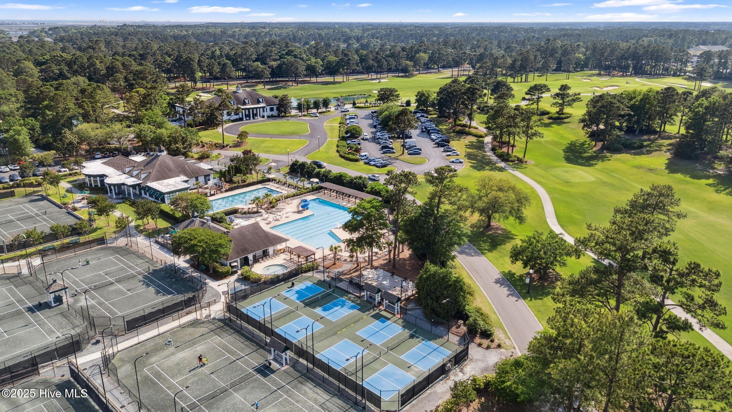 100547157 | Photo 63