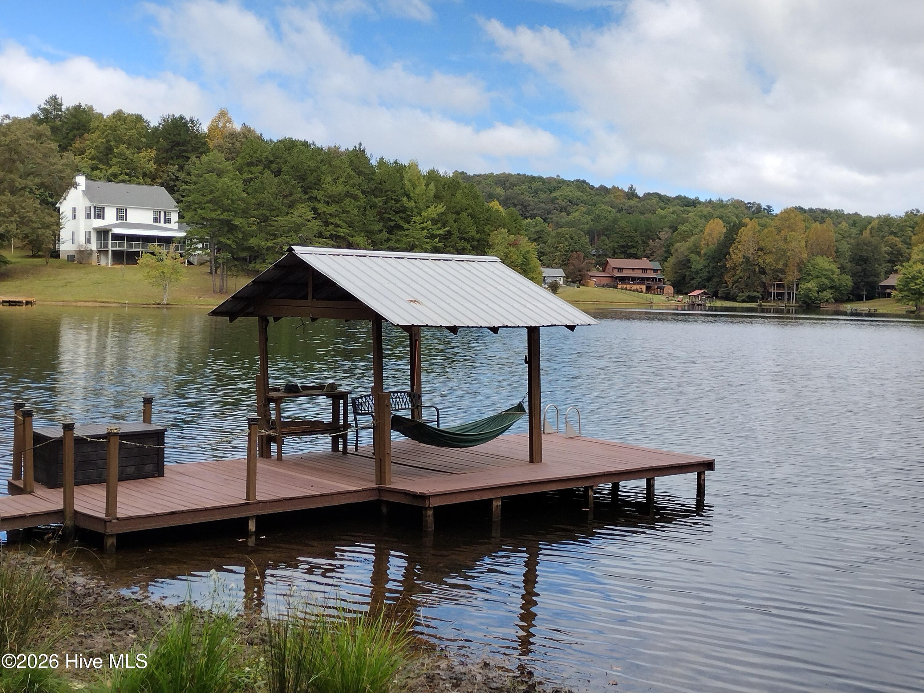 33 Lake Wells Terrace