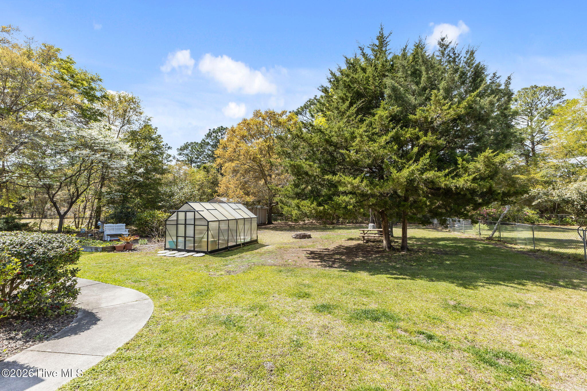 100566474 | Photo 52