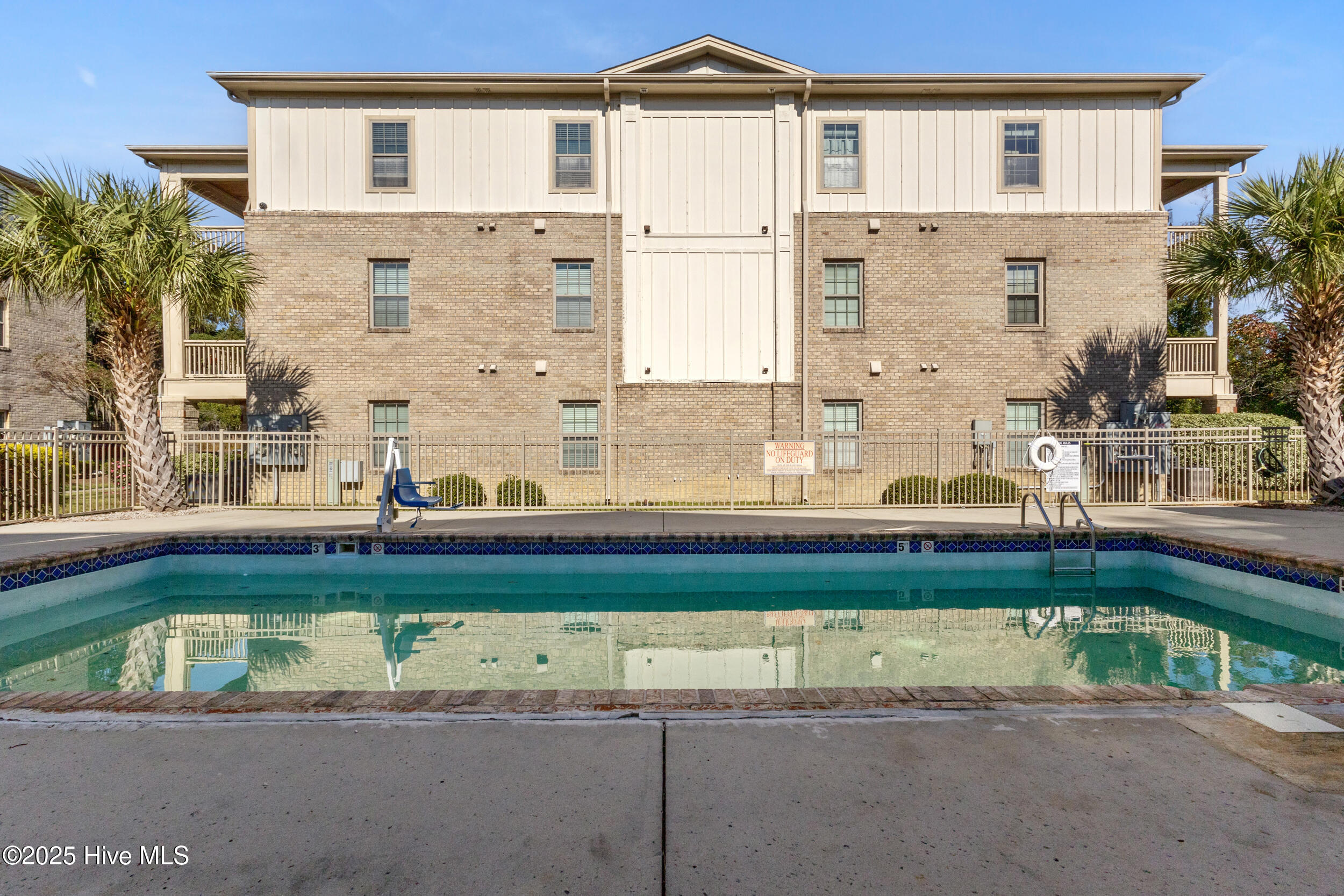 100540798 | Photo 20