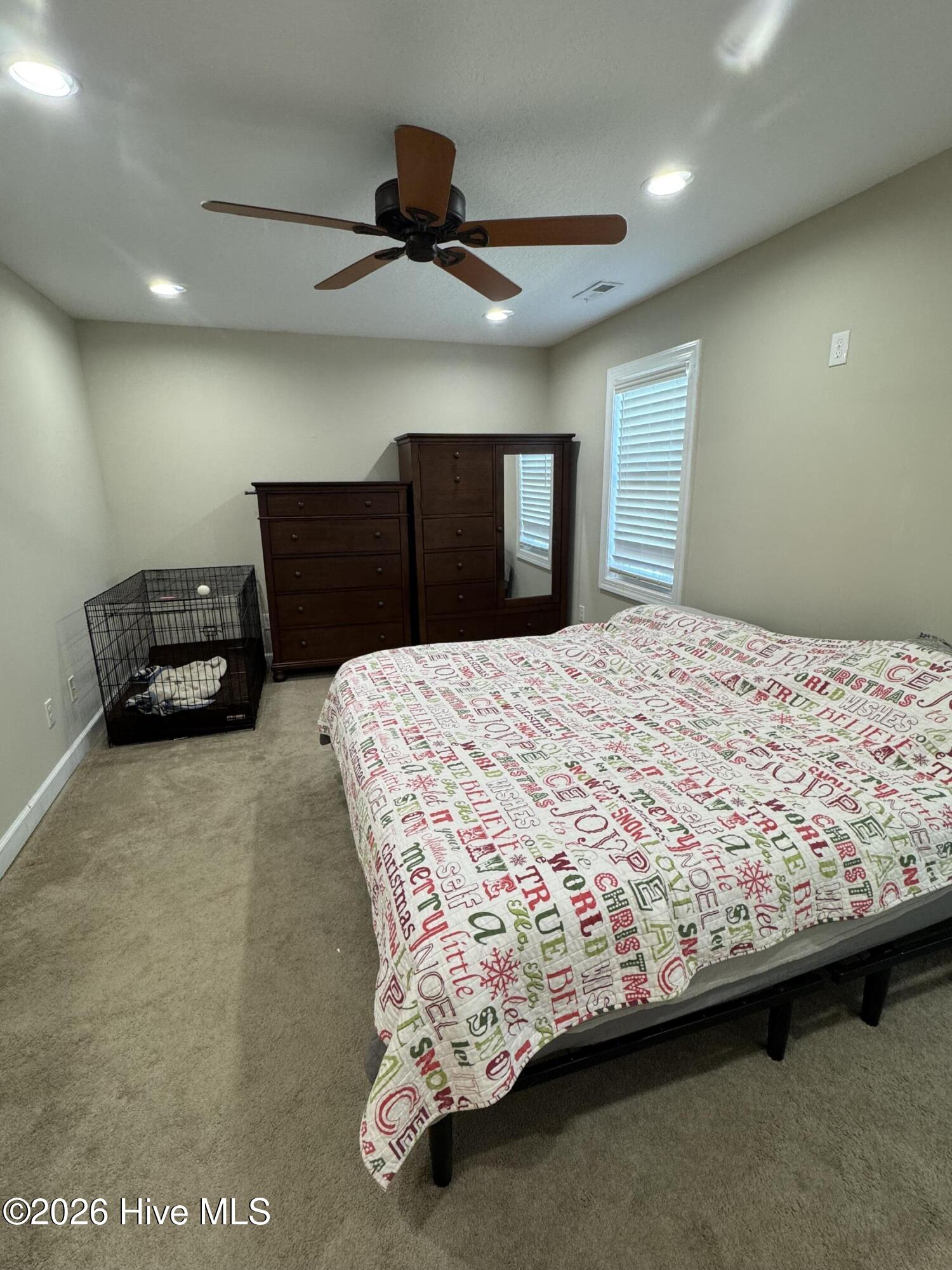 100566415 | Photo 23