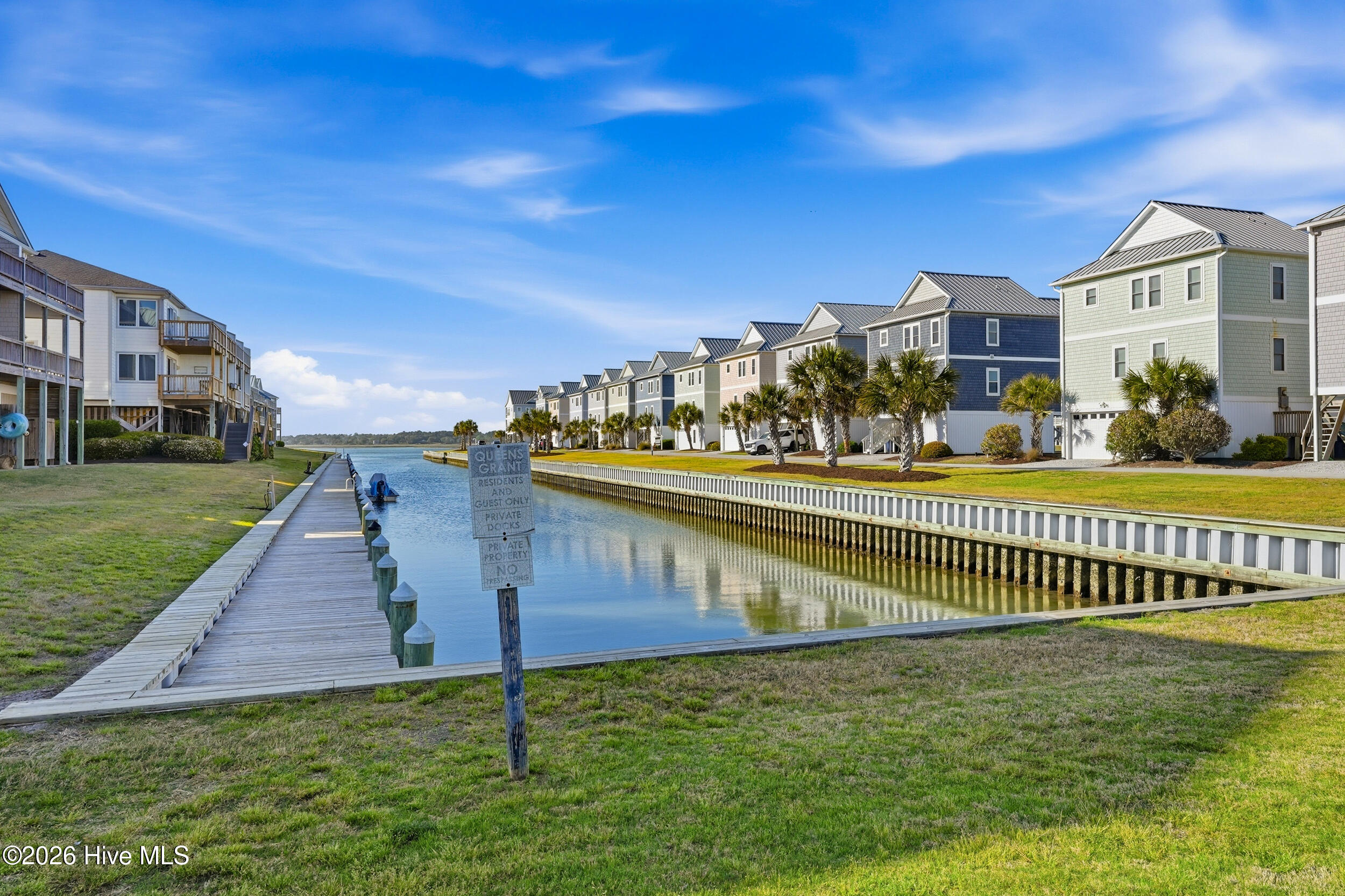 100565871 | Photo 70