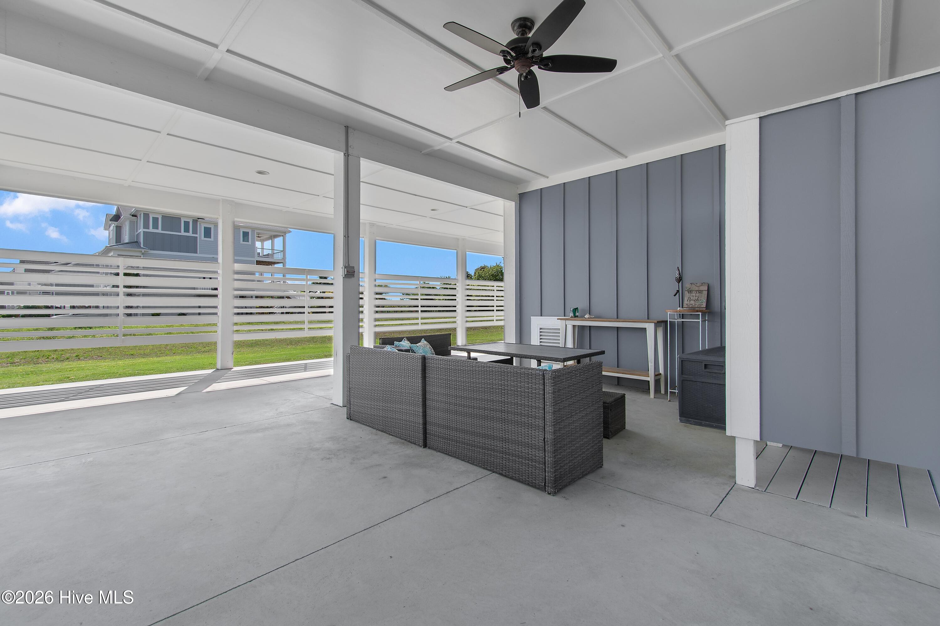 100567916 | Photo 13