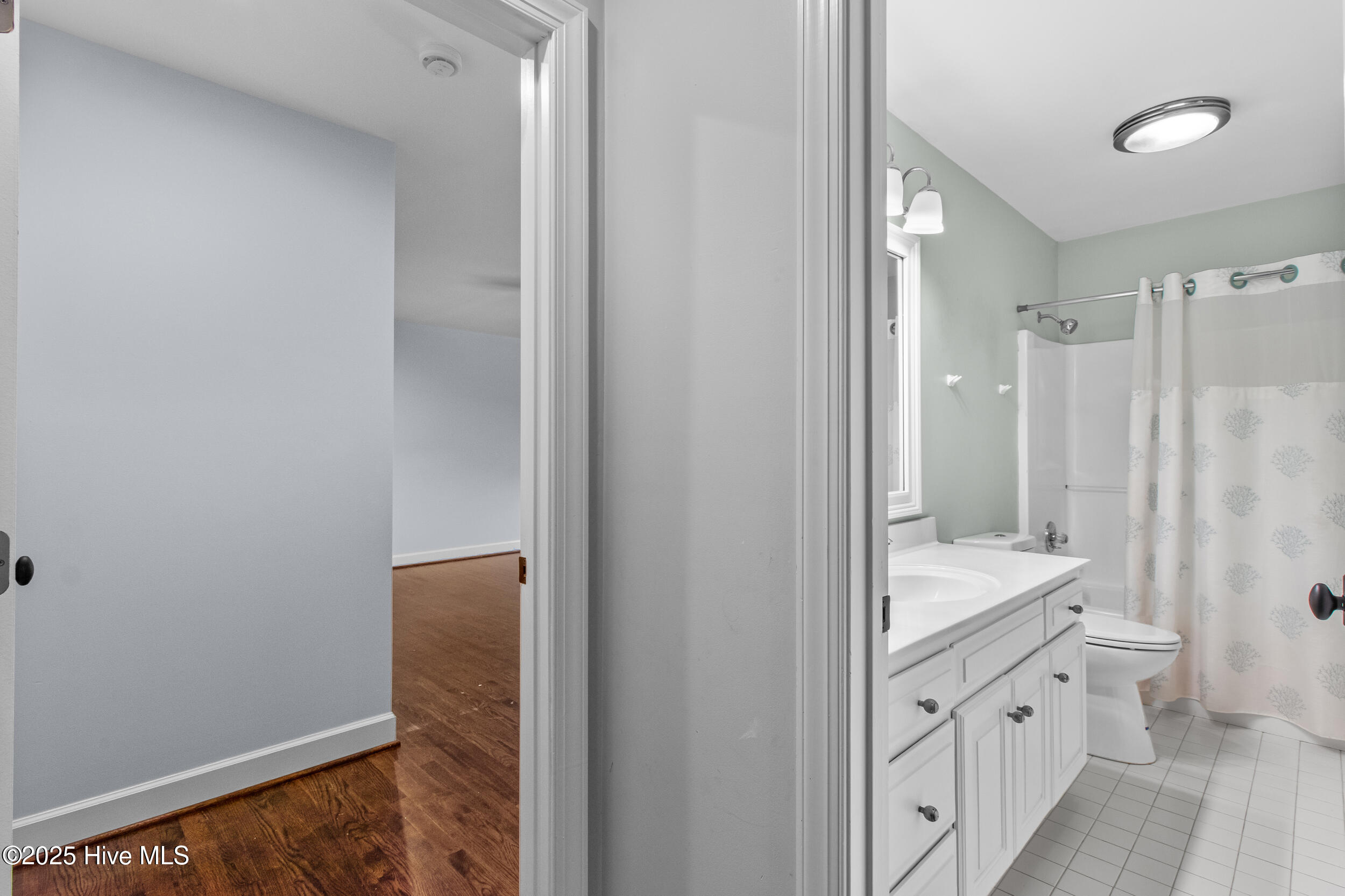 100538758 | Photo 38