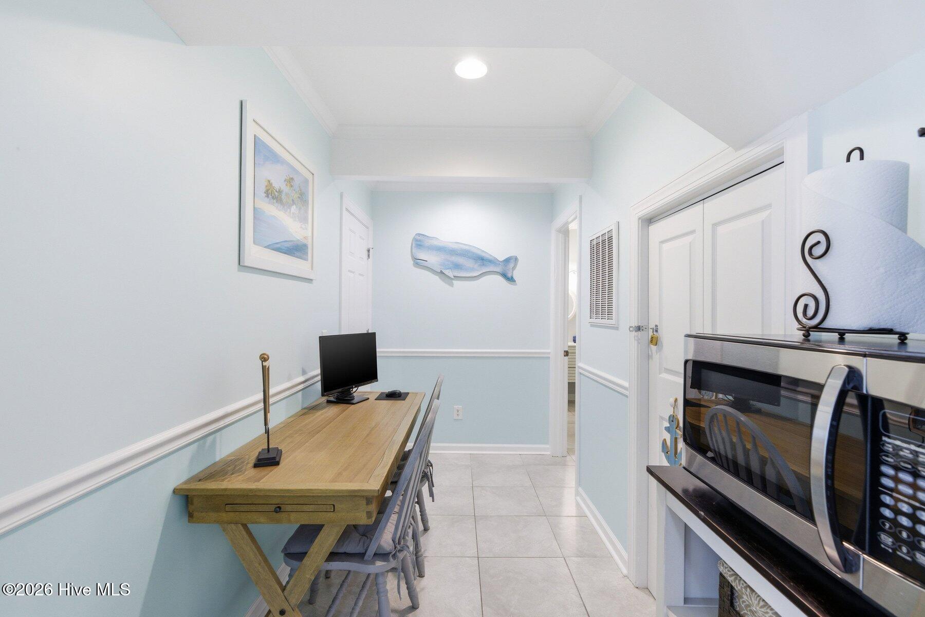 100570503 | Photo 45