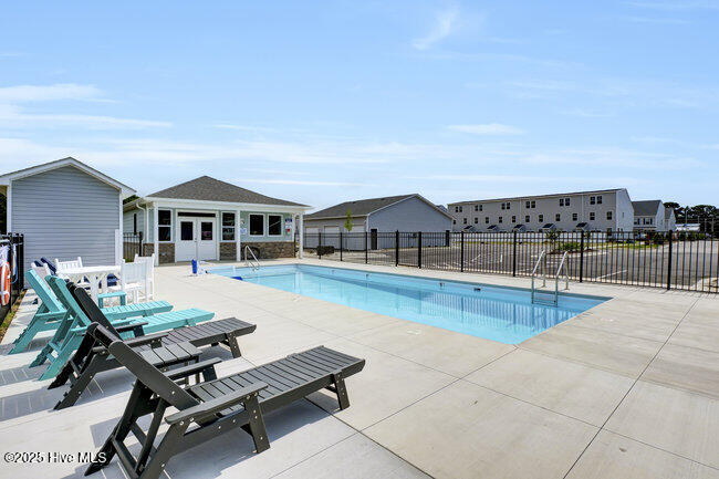 100542683 | Photo 34