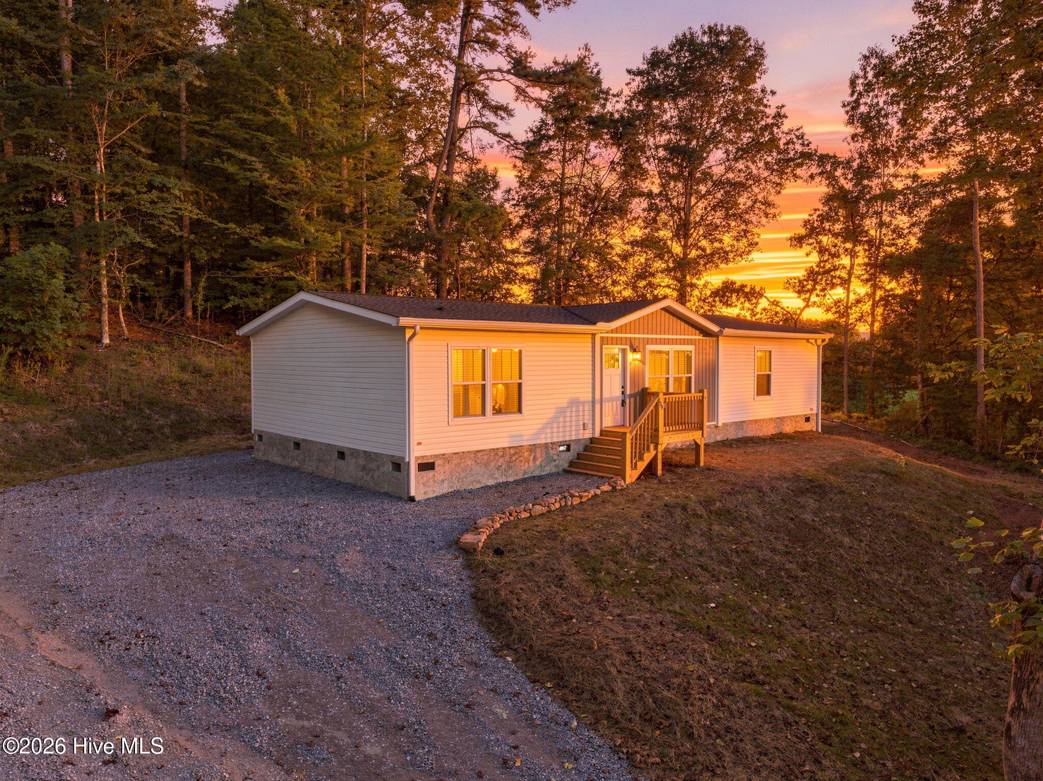 329 Loganberry Lane