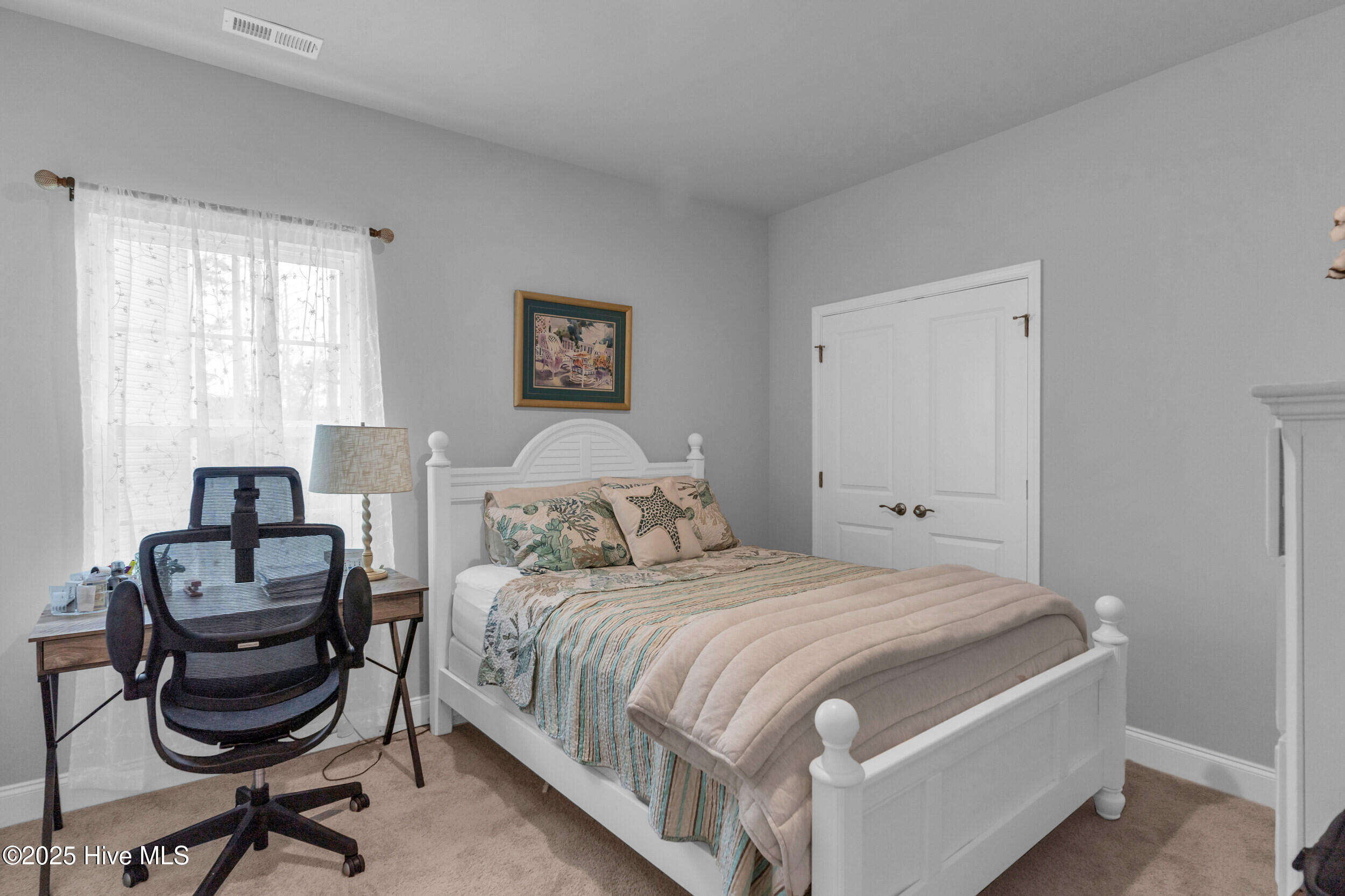 100524627 | Photo 17