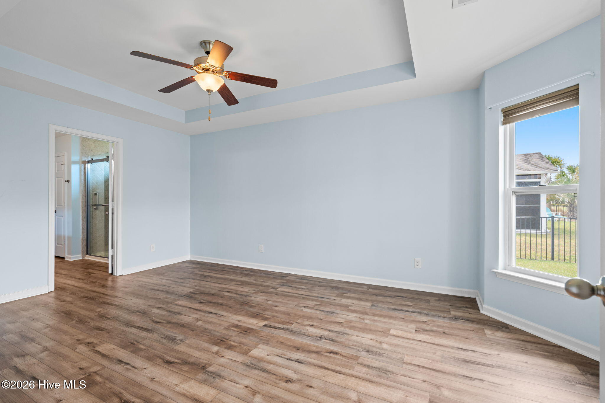 100565577 | Photo 17