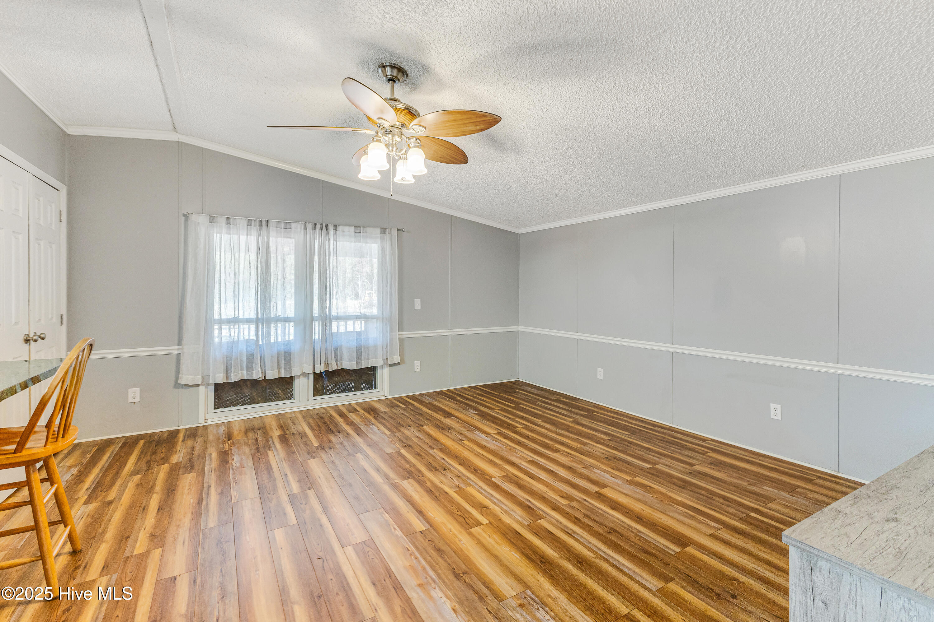 100539839 | Photo 18