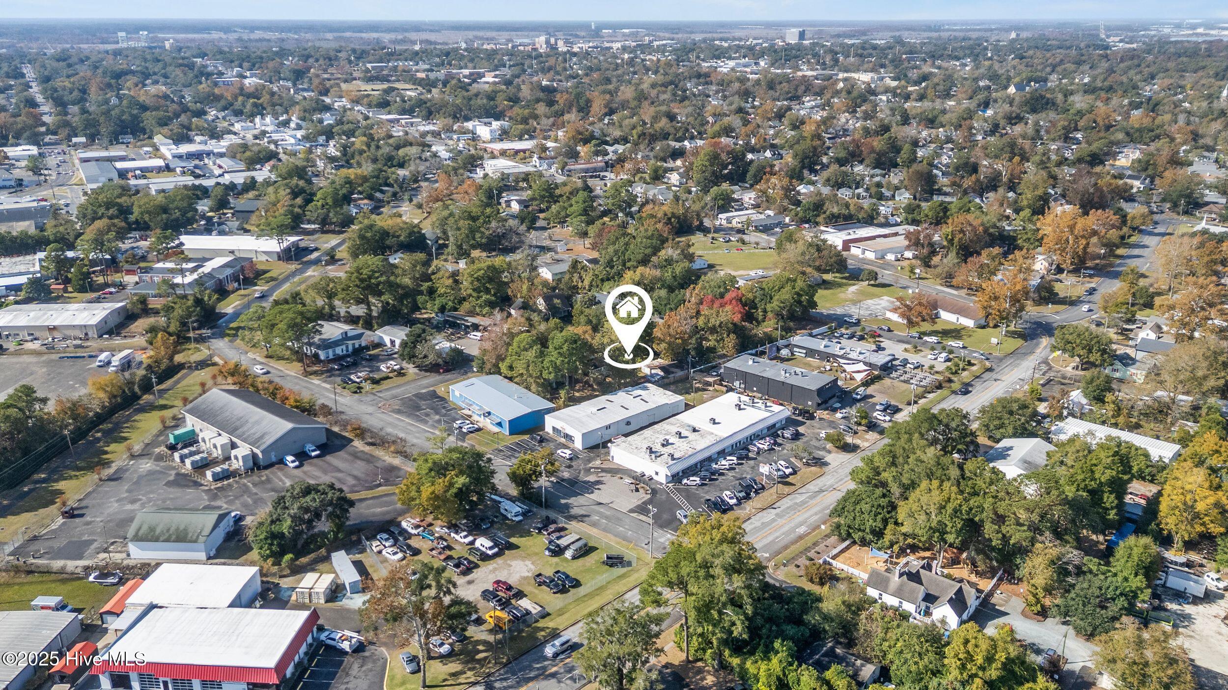 100551685 | Photo 38