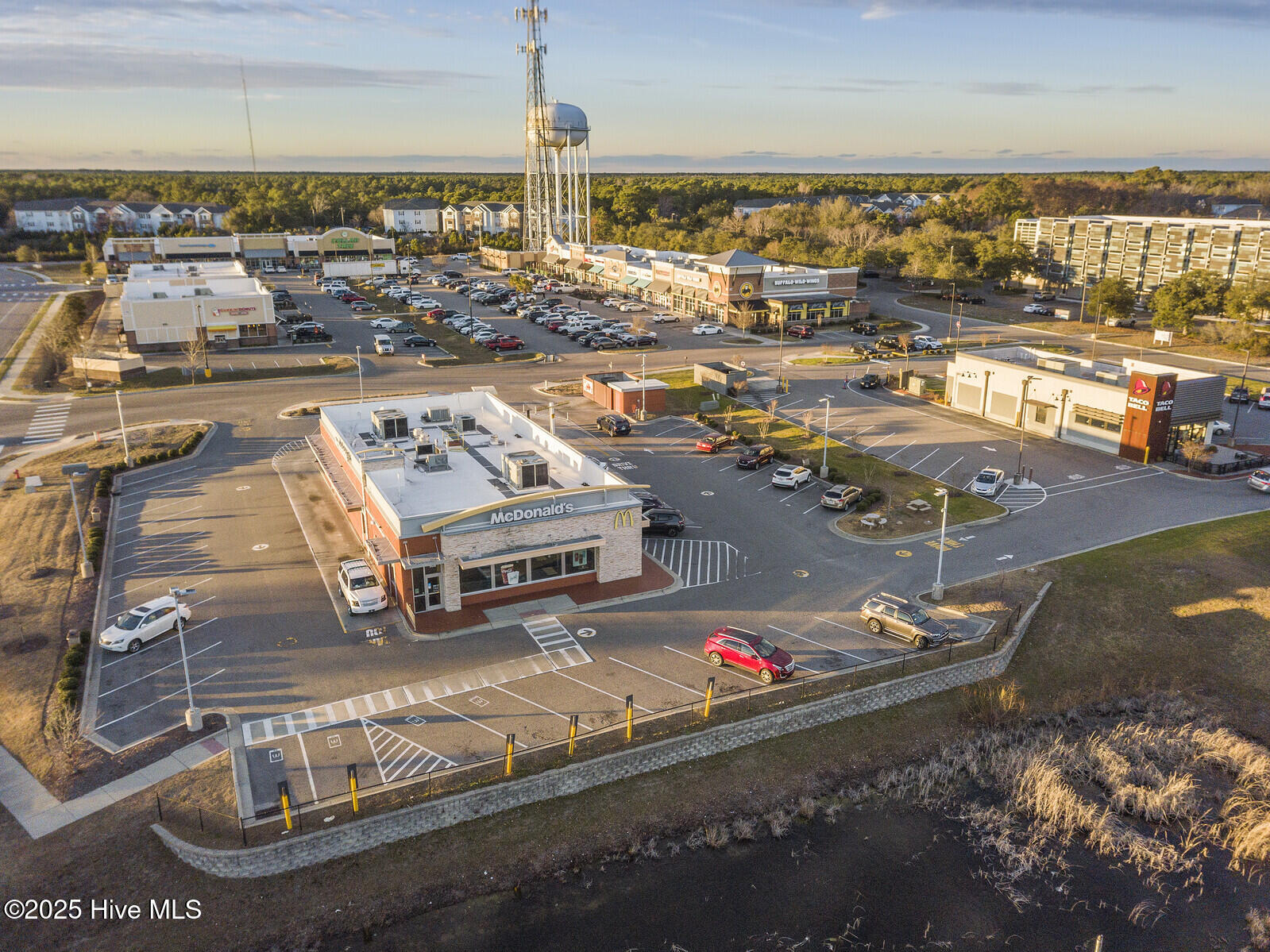 100479704 | Photo 17