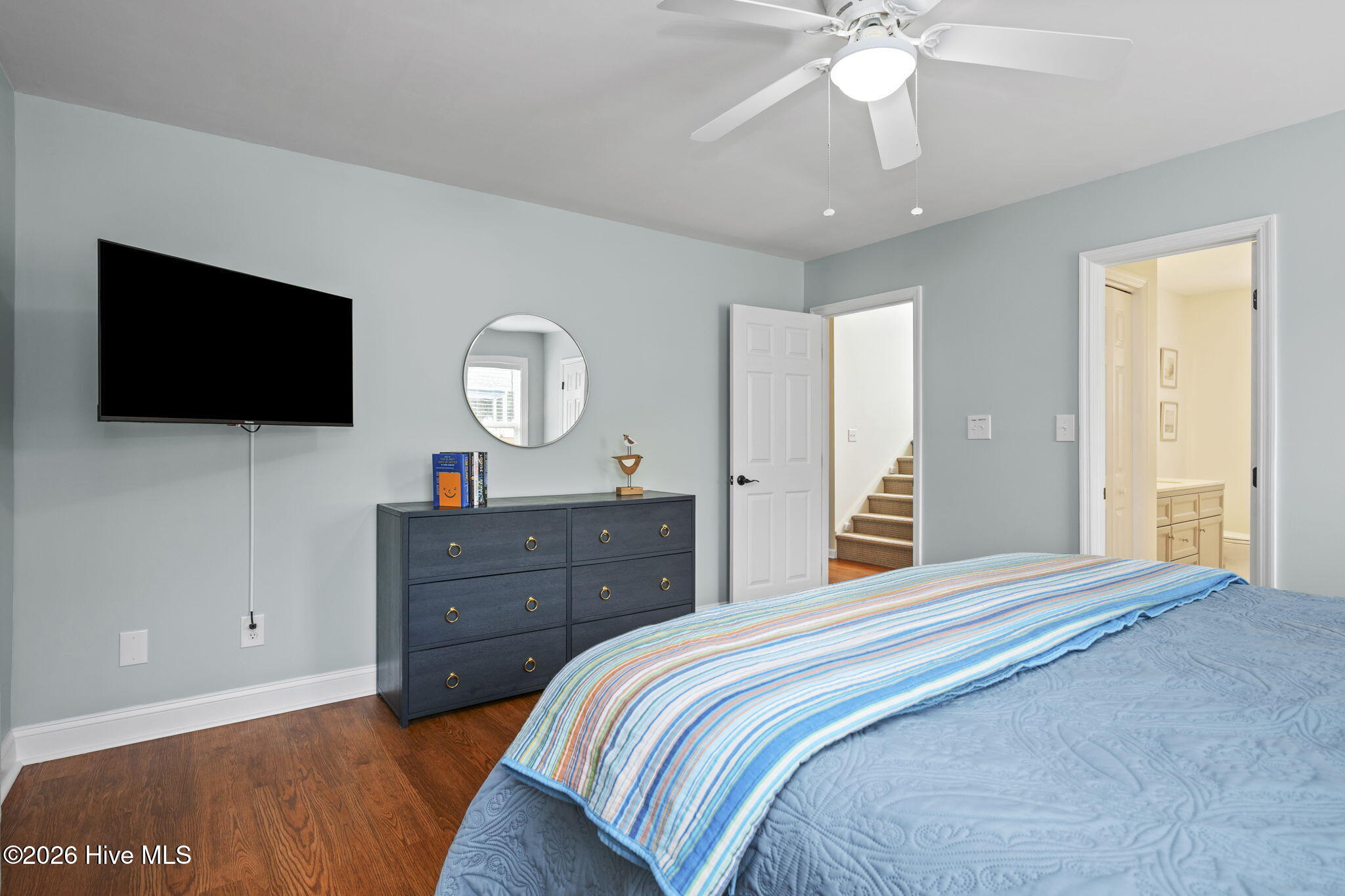 100557272 | Photo 49