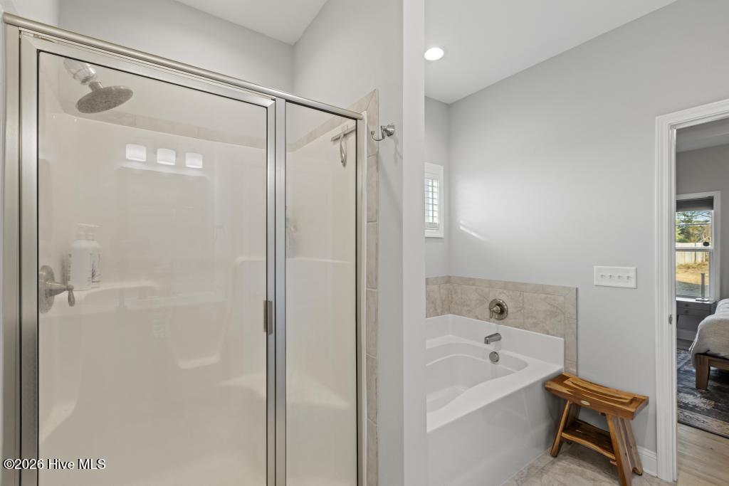 100554111 | Photo 22