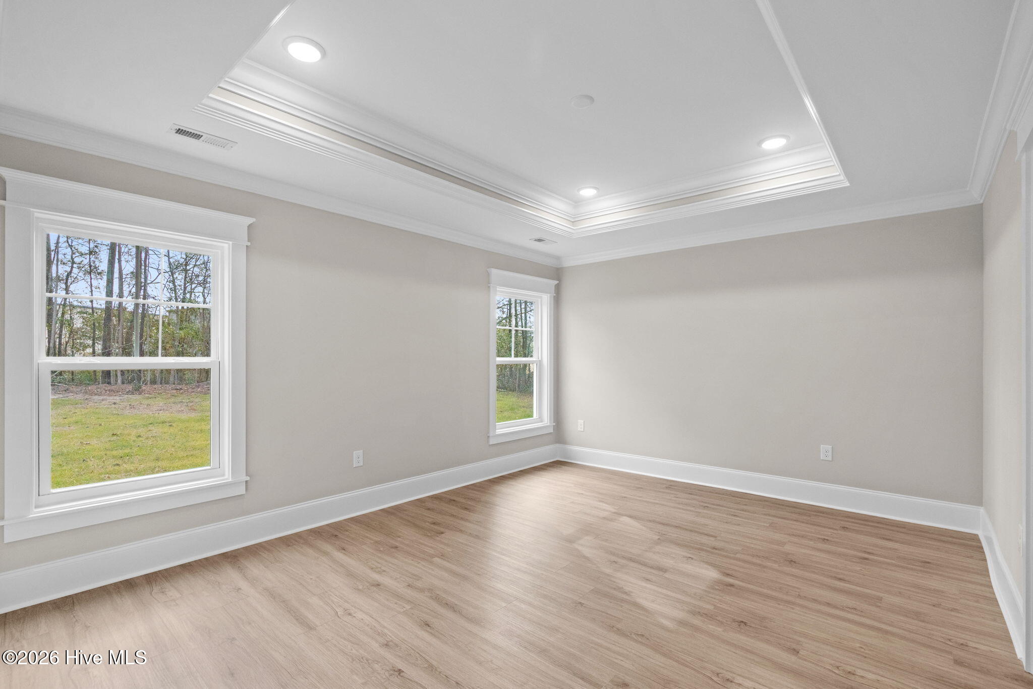 100513305 | Photo 28