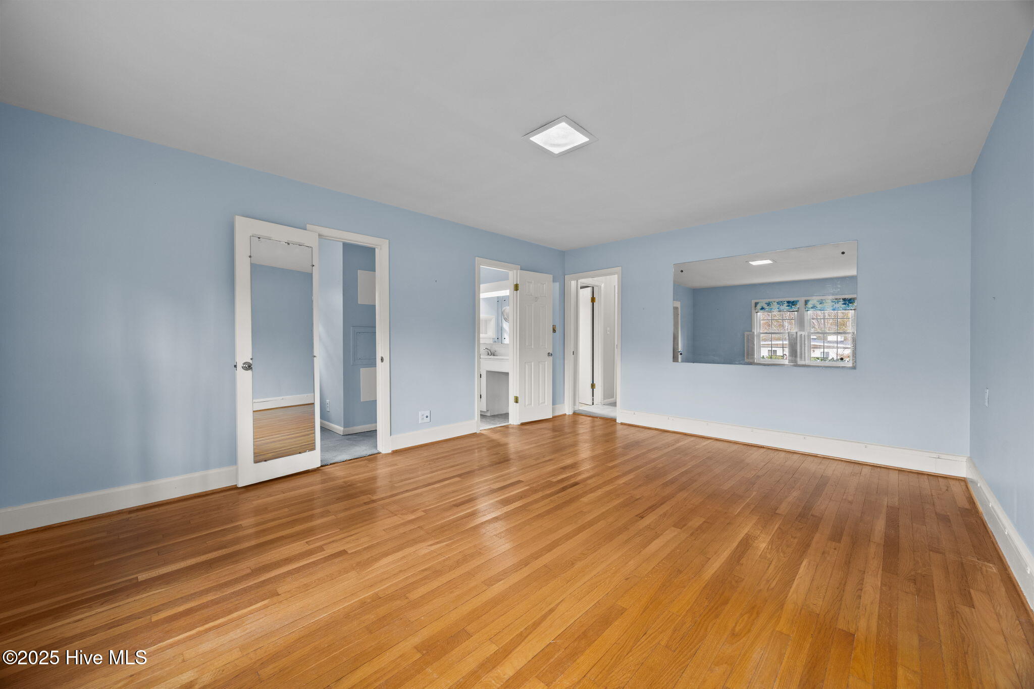 100544163 | Photo 18