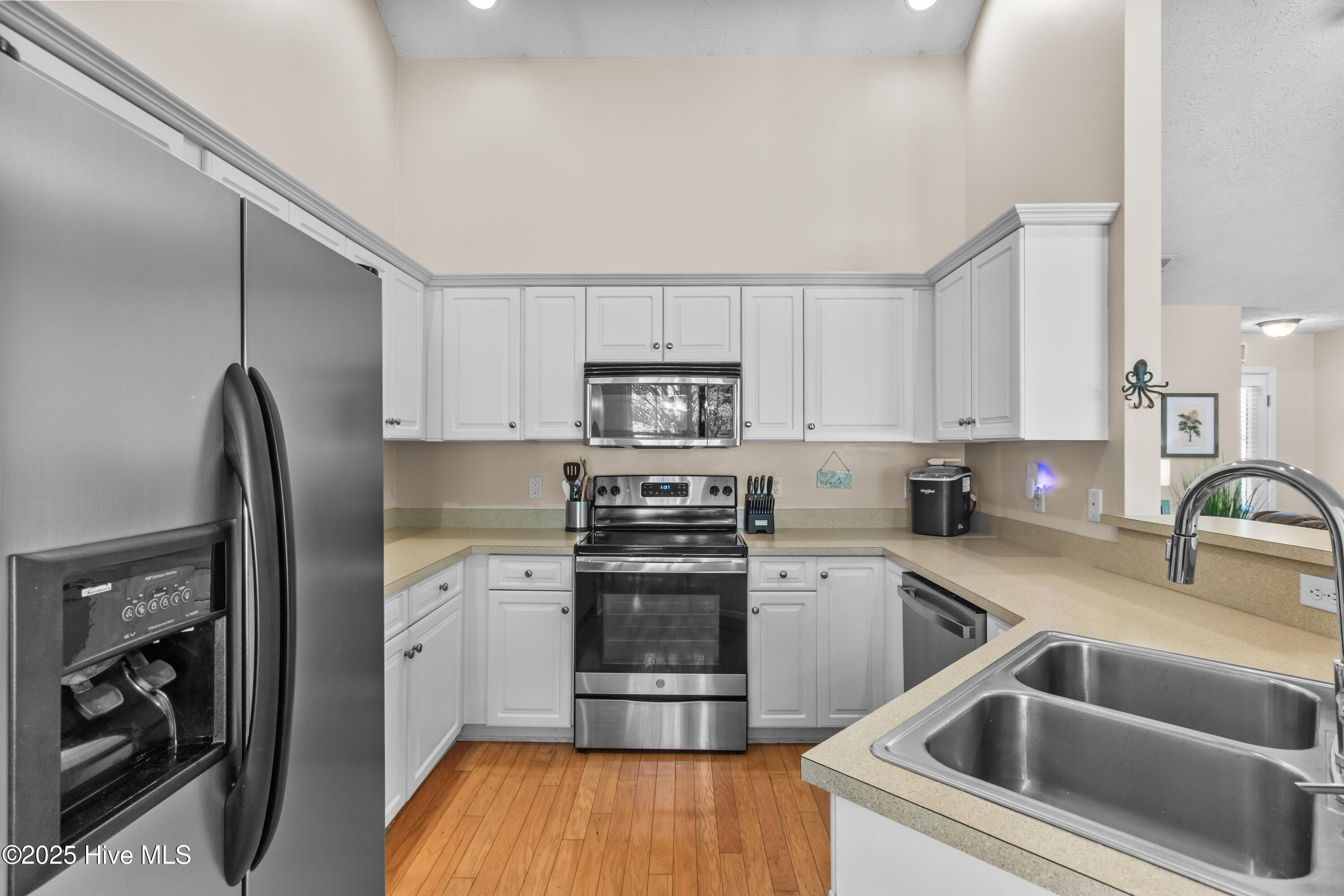 513 Catamaran Drive, Wilmington, NC 28412 – photo 10: 12_kitchen