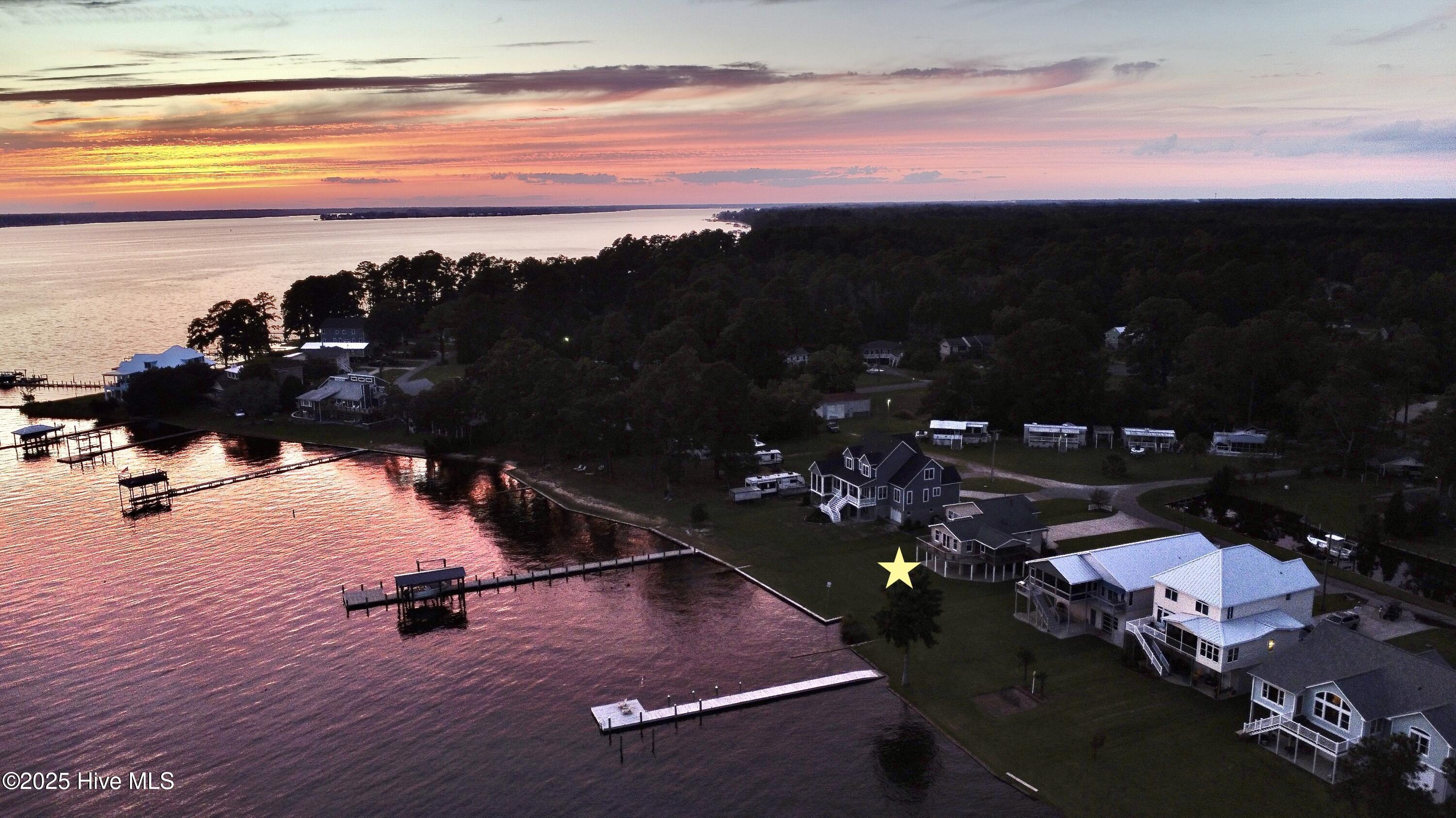 Homes for sale in Washington, NC | 68 Canal Ln, Washington, NC 27889 | MLS# 100527411