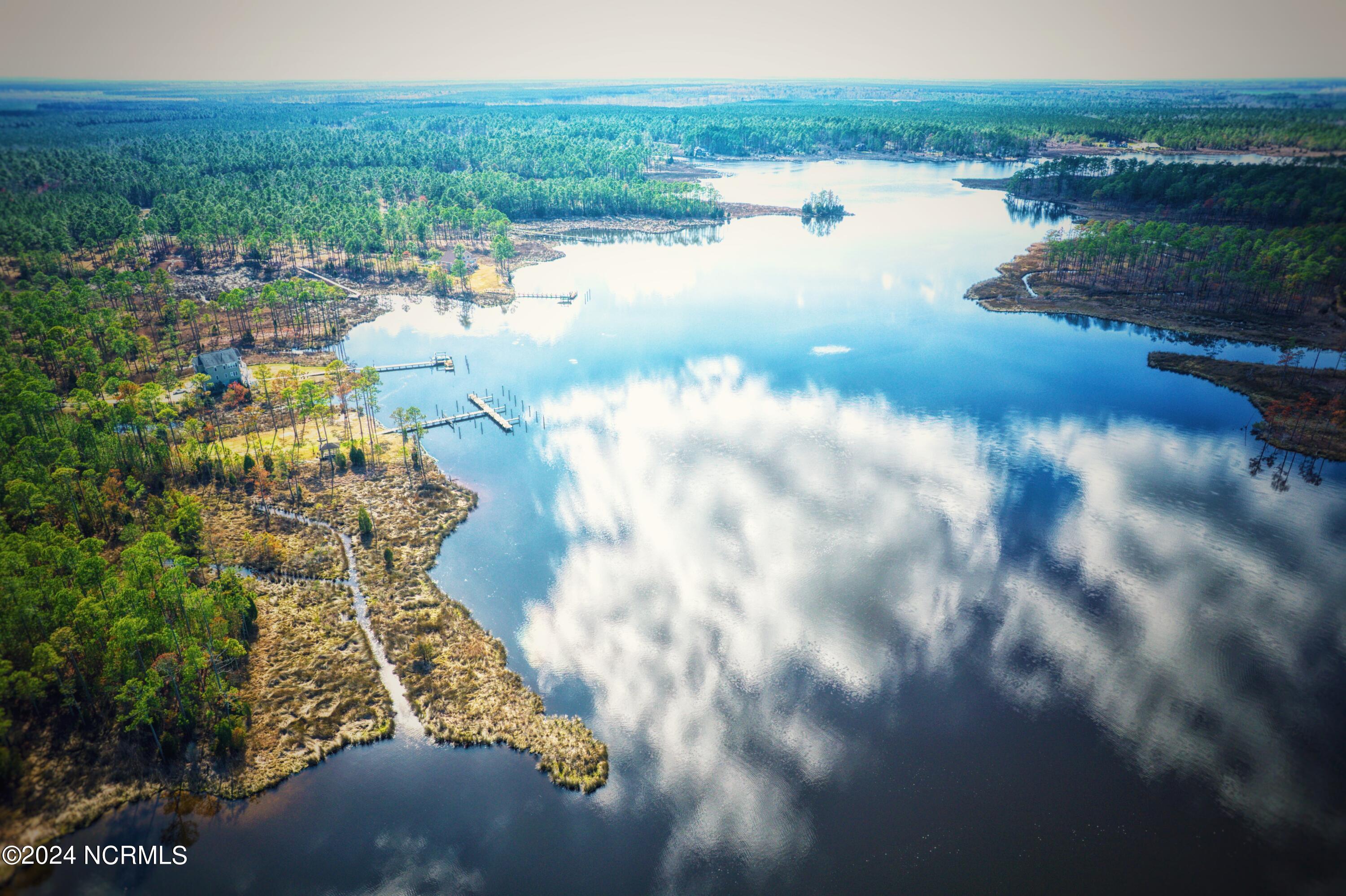 203 Paradox Point Drive, Aurora, NC, 27806