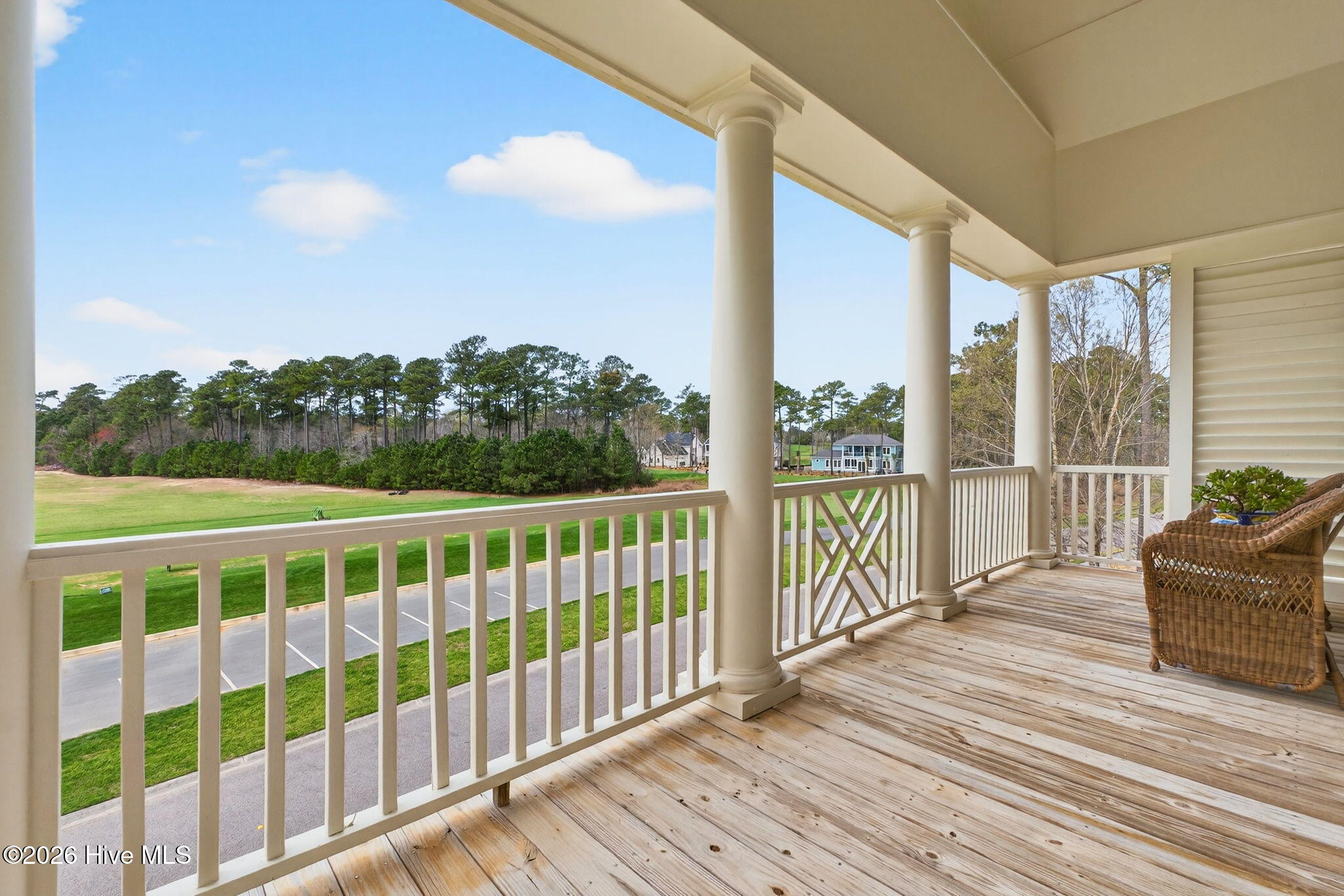 100561397 | Photo 64