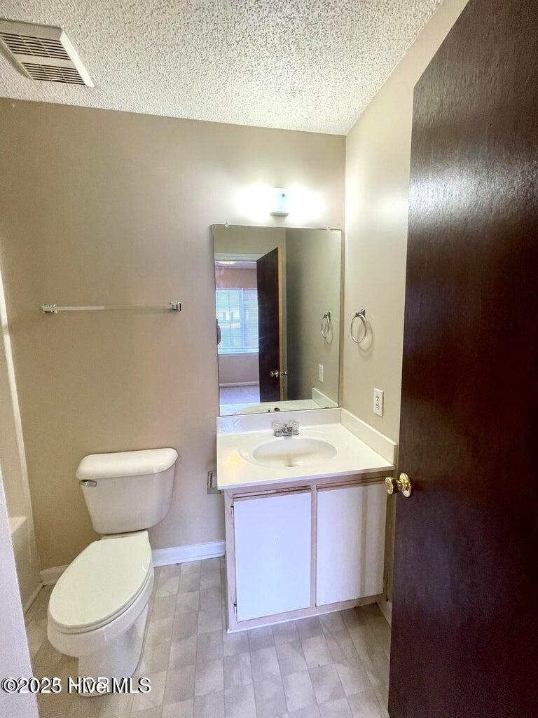 100566132 | Photo 18